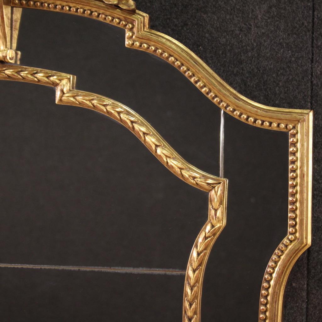 Bois miroir italien de style Louis XVI en bois doré du 20e siècle, 1960 en vente