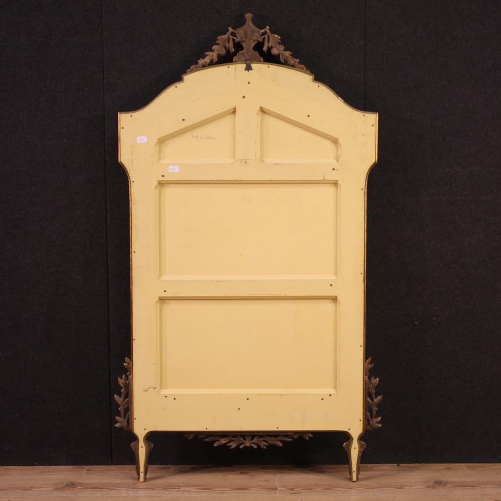 miroir italien de style Louis XVI en bois doré du 20e siècle, 1960 en vente 2
