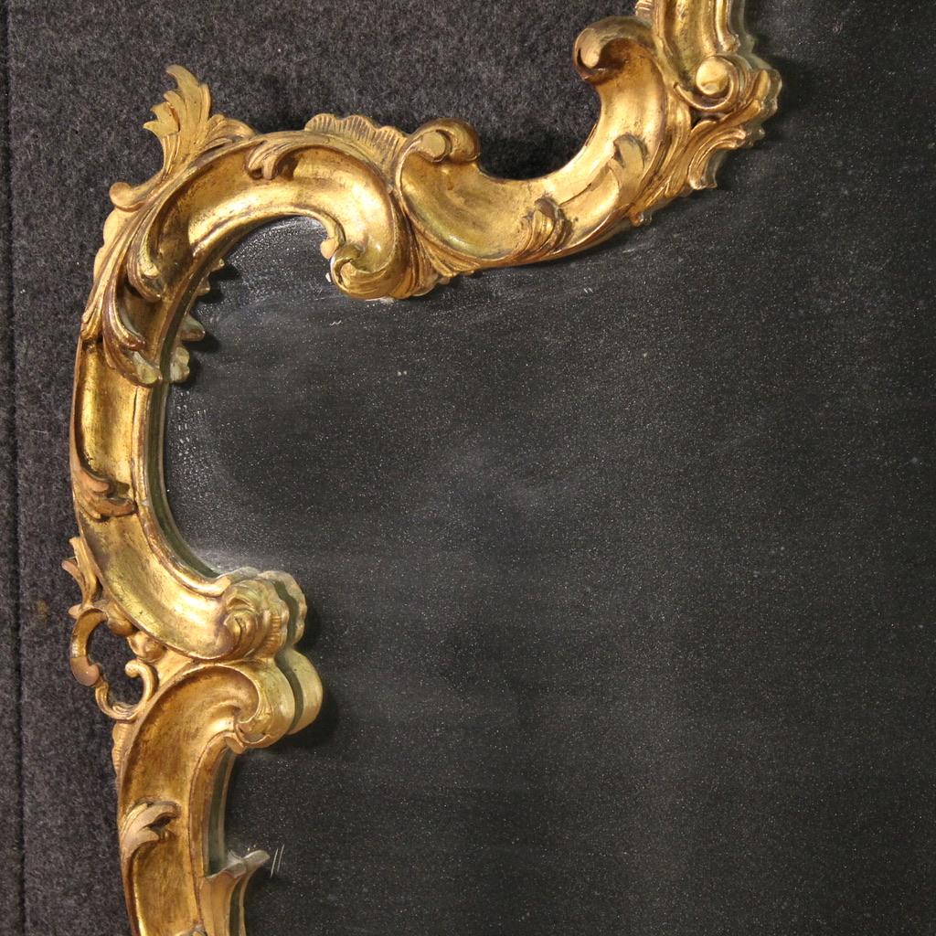 italienischer Gold-Holz-Spiegel des 20. Jahrhunderts, 1960 im Angebot 2