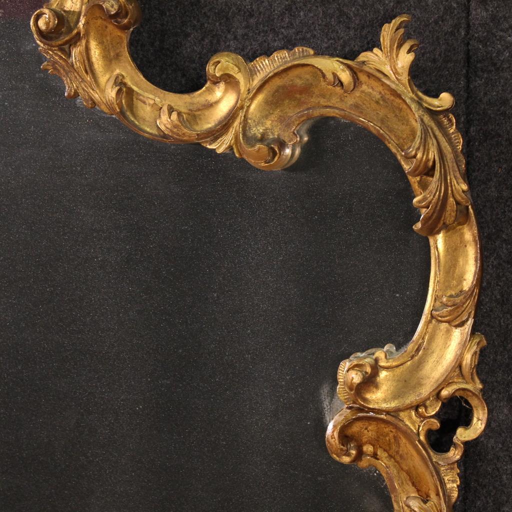 italienischer Gold-Holz-Spiegel des 20. Jahrhunderts, 1960 im Angebot 3