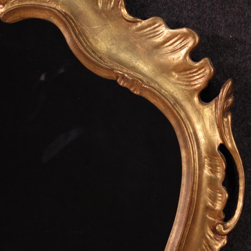 miroir italien du 20e siècle en bois doré de style Louis XV, 1970 en vente 2