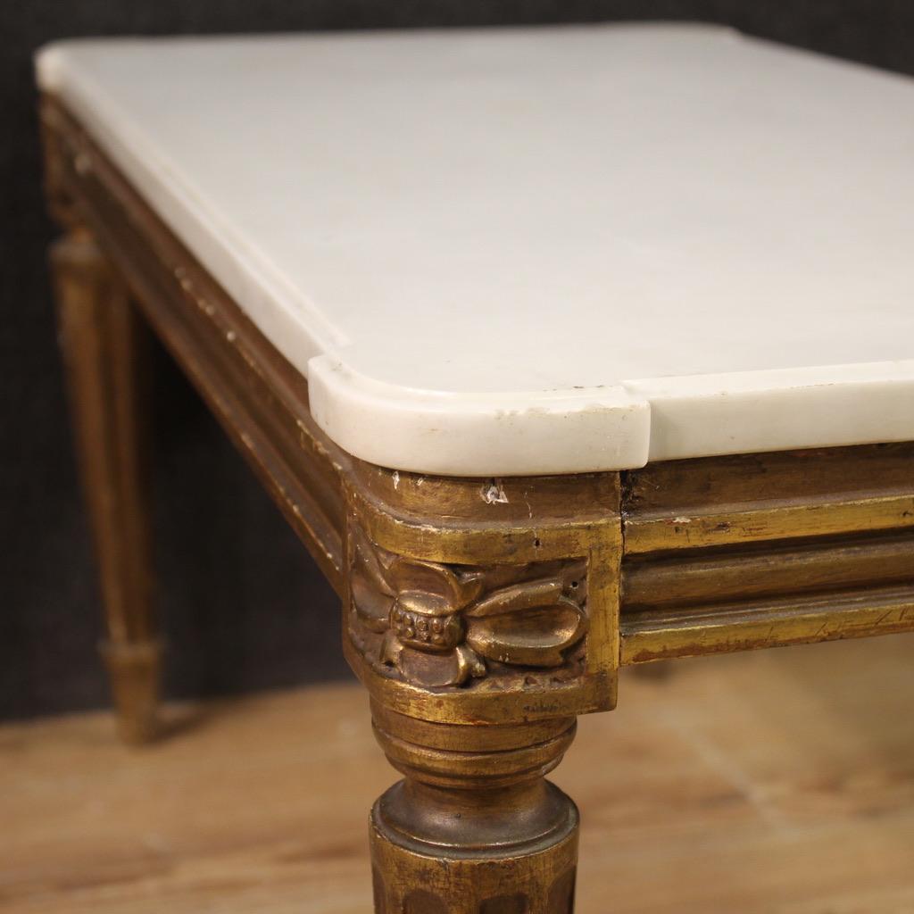table basse italienne de style Louis XVI en bois doré du 20e siècle, 1970 Bon état - En vente à Vicoforte, Piedmont