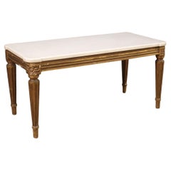 mesa de centro italiana del siglo XX con tapa de mármol y madera dorada estilo Luis XVI, 1970