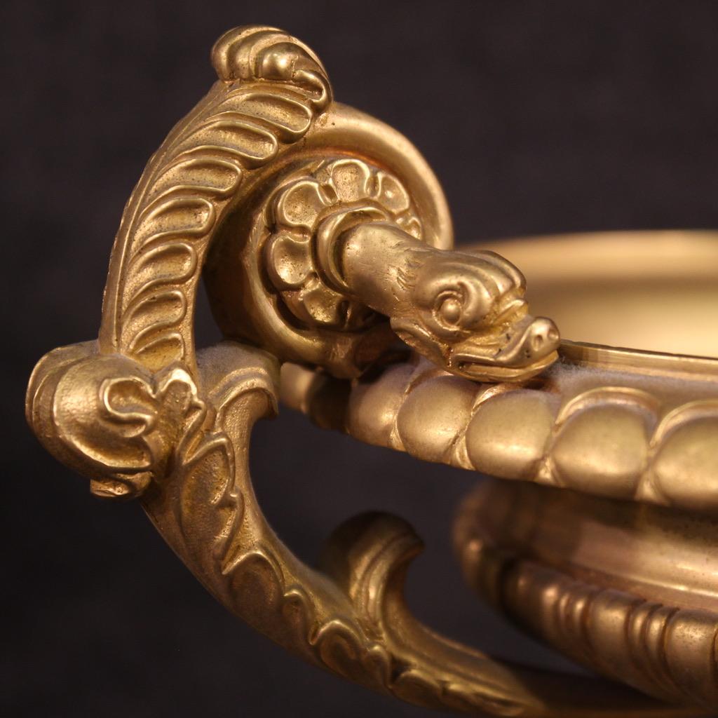 20e siècle Centre de table italien en bronze doré et marbre jaune, 1930 en vente 3