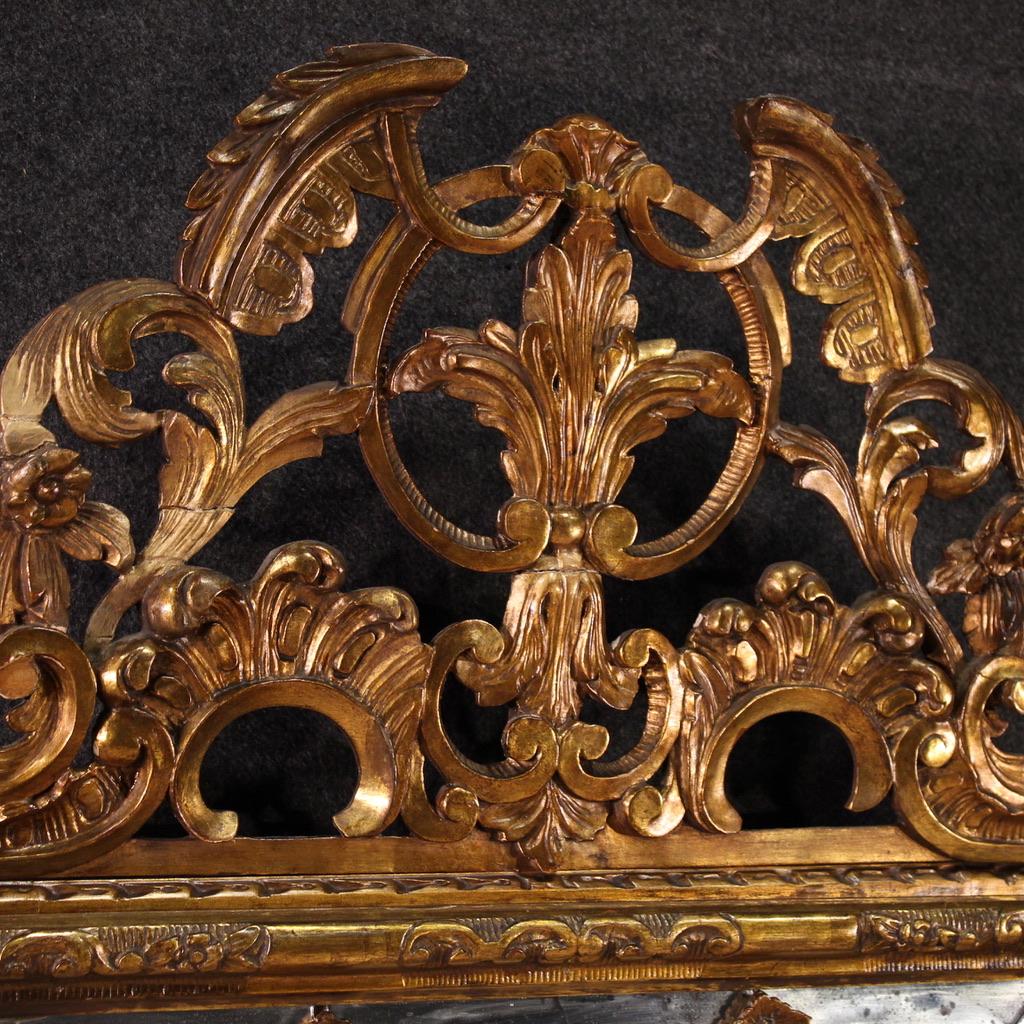 20e siècle Miroir italien en bois doré de style Louis XVI, 1920 en vente 2