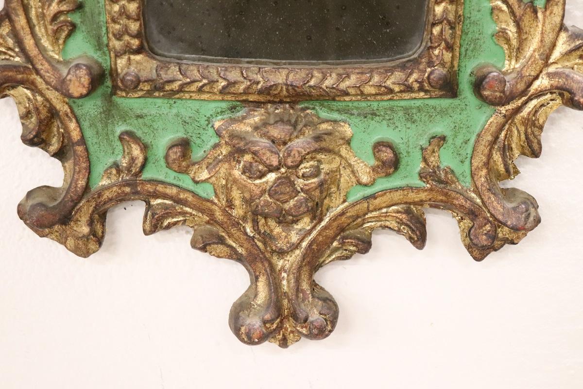 20. Jahrhundert Gothic Style geschnitzt Wood Wall Mirror (Geschnitzt) im Angebot