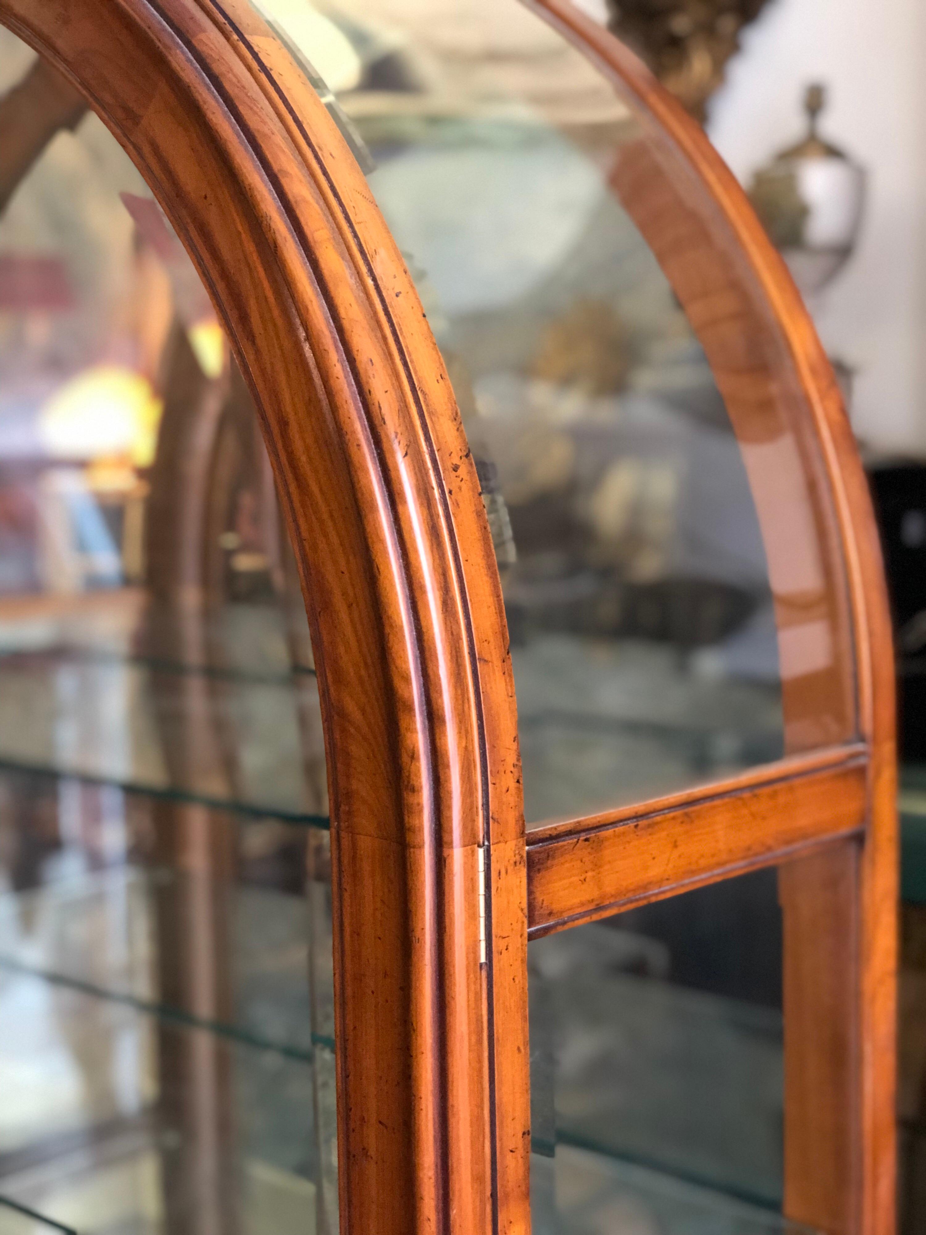 curved top display cabinet