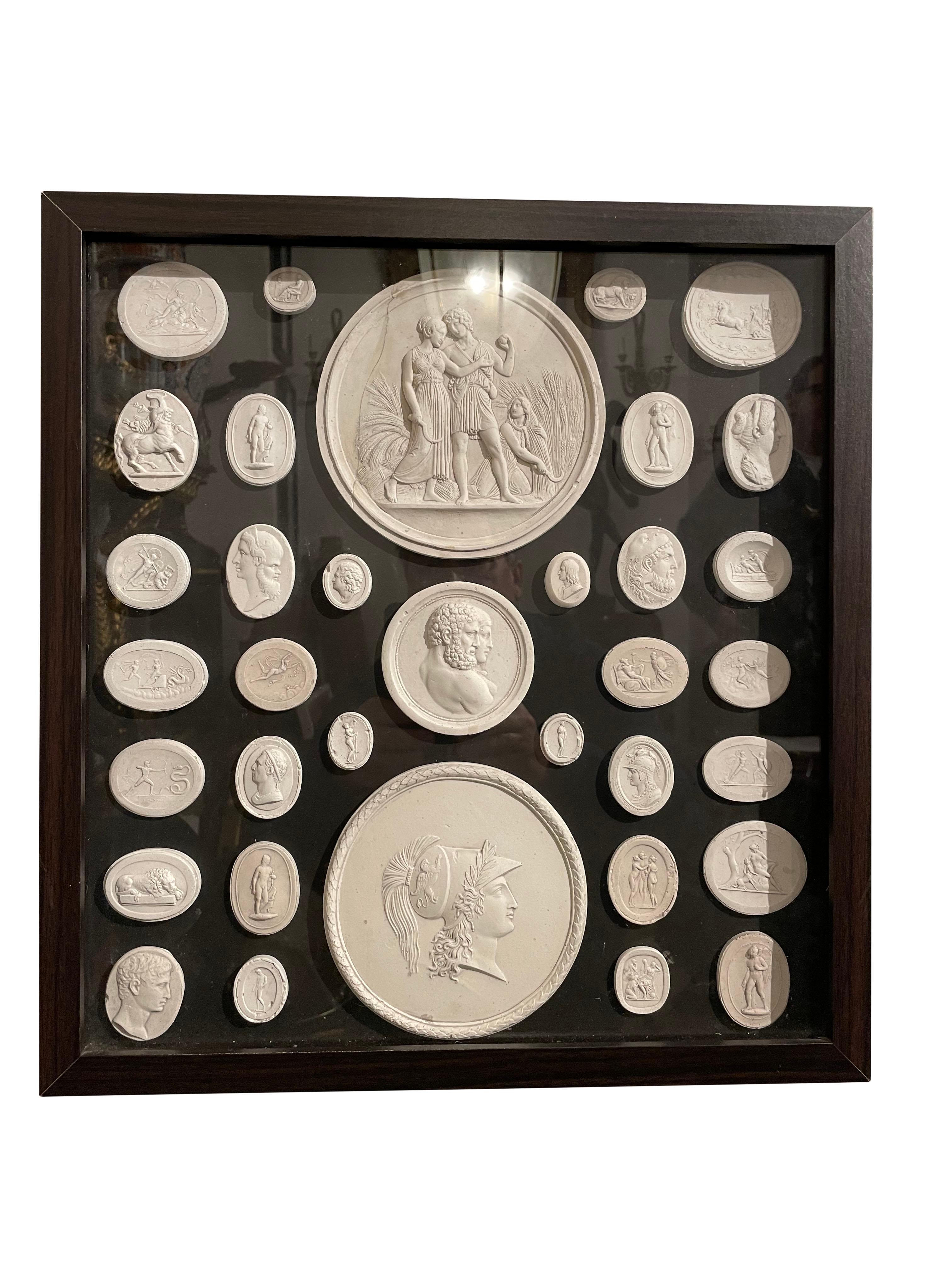 20th Century Grand Tour Neoclassical Cameos Collection with Frame In Excellent Condition For Sale In London, GB