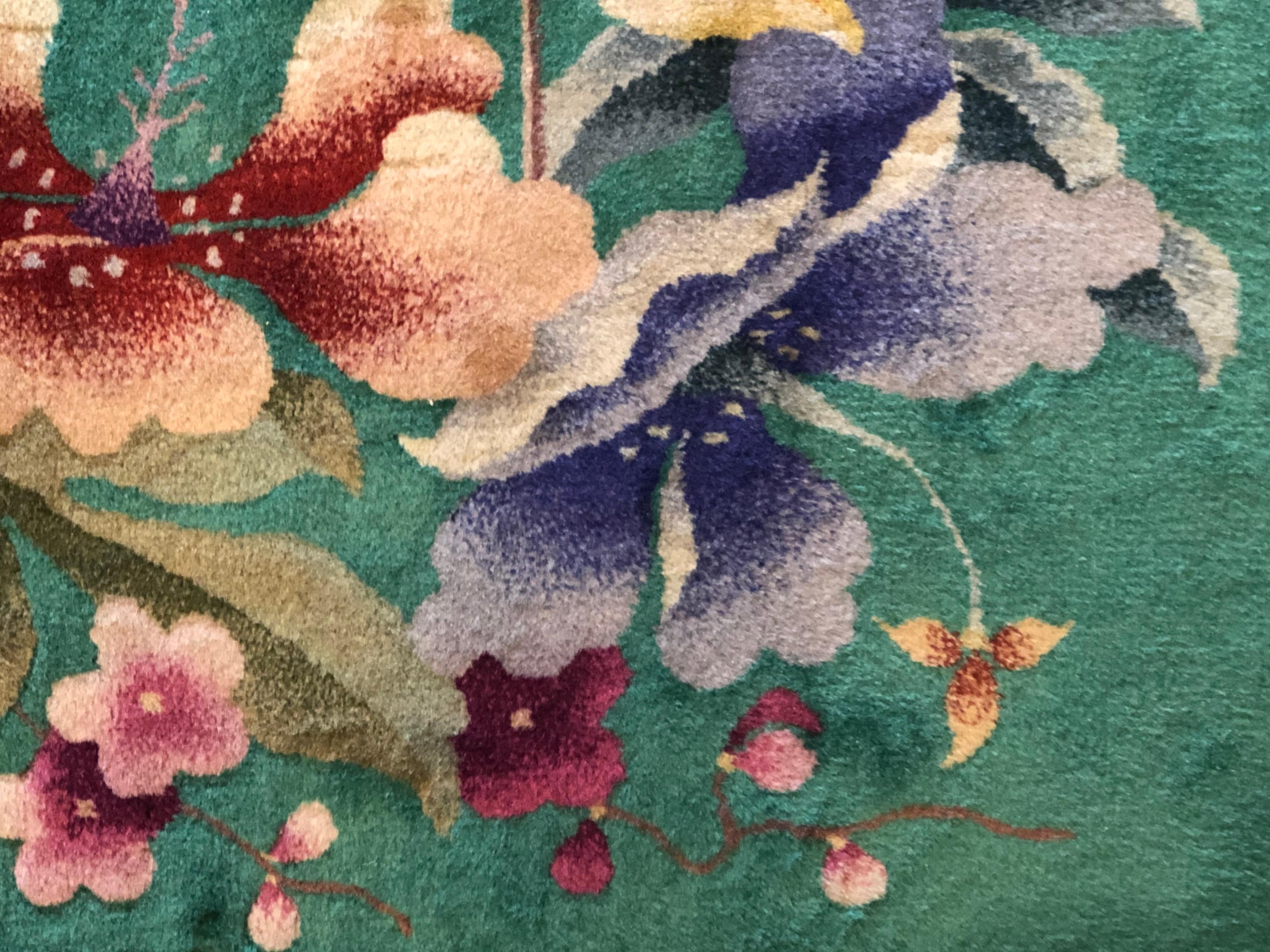 20th Century Green and Flowers Chinese Art Deco Nichols in Wool Rug, 1920-1940 In Good Condition In Firenze, IT