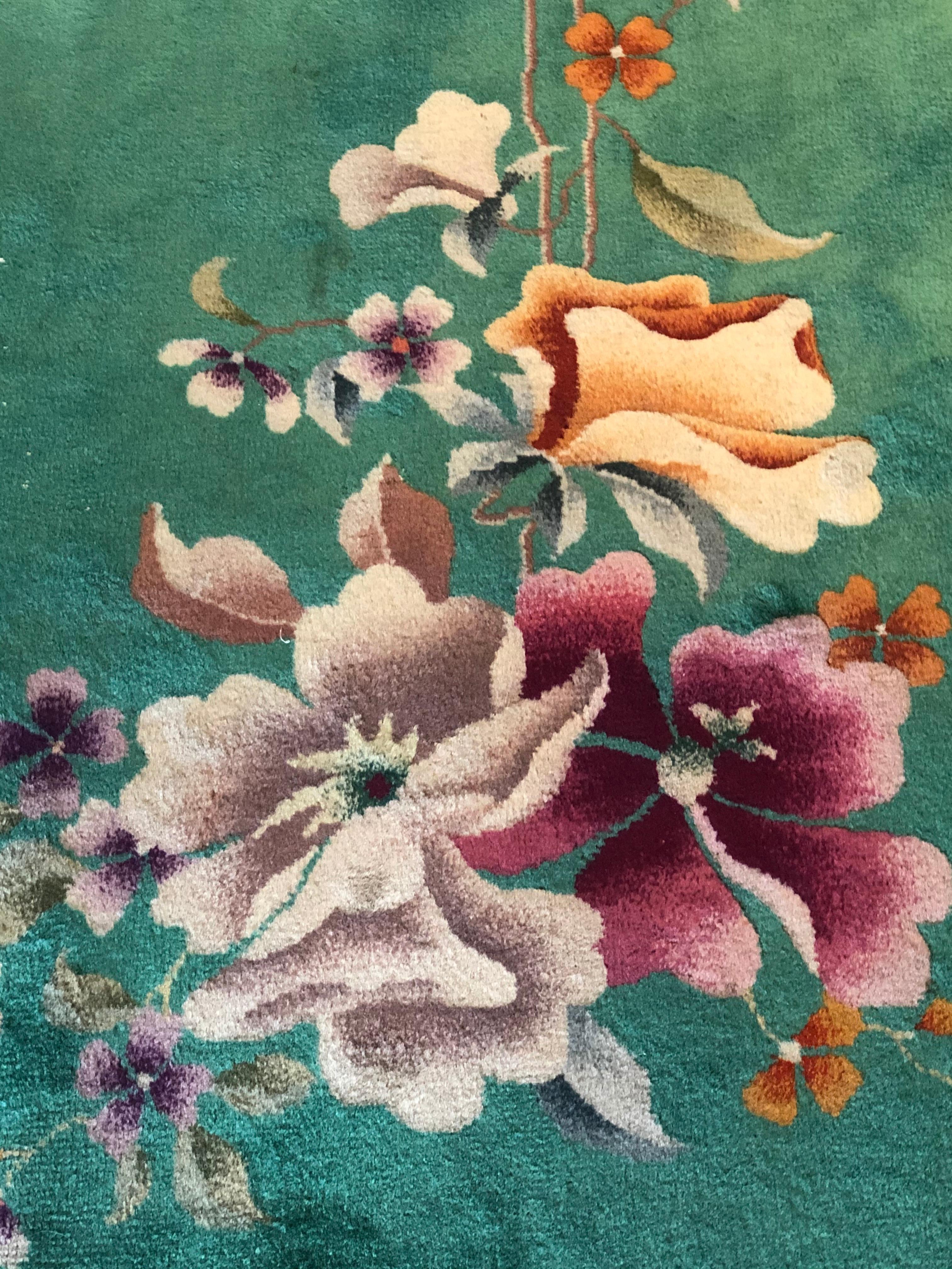 20th Century Green and Flowers Chinese Art Deco Nichols in Wool Rug, 1920-1940 3