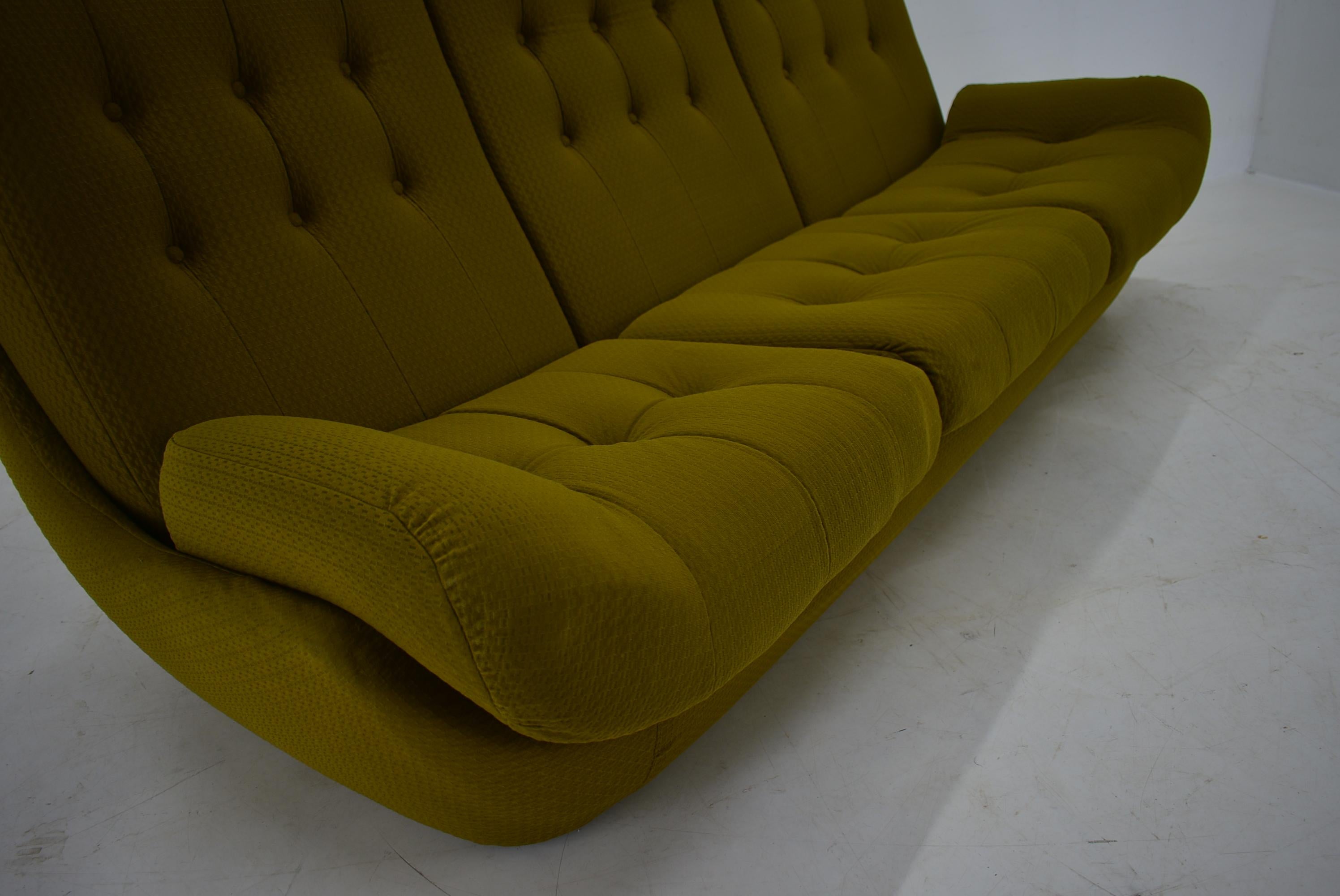 20th Century , Green  Atlantis Three seats Sofa, 1960s 6