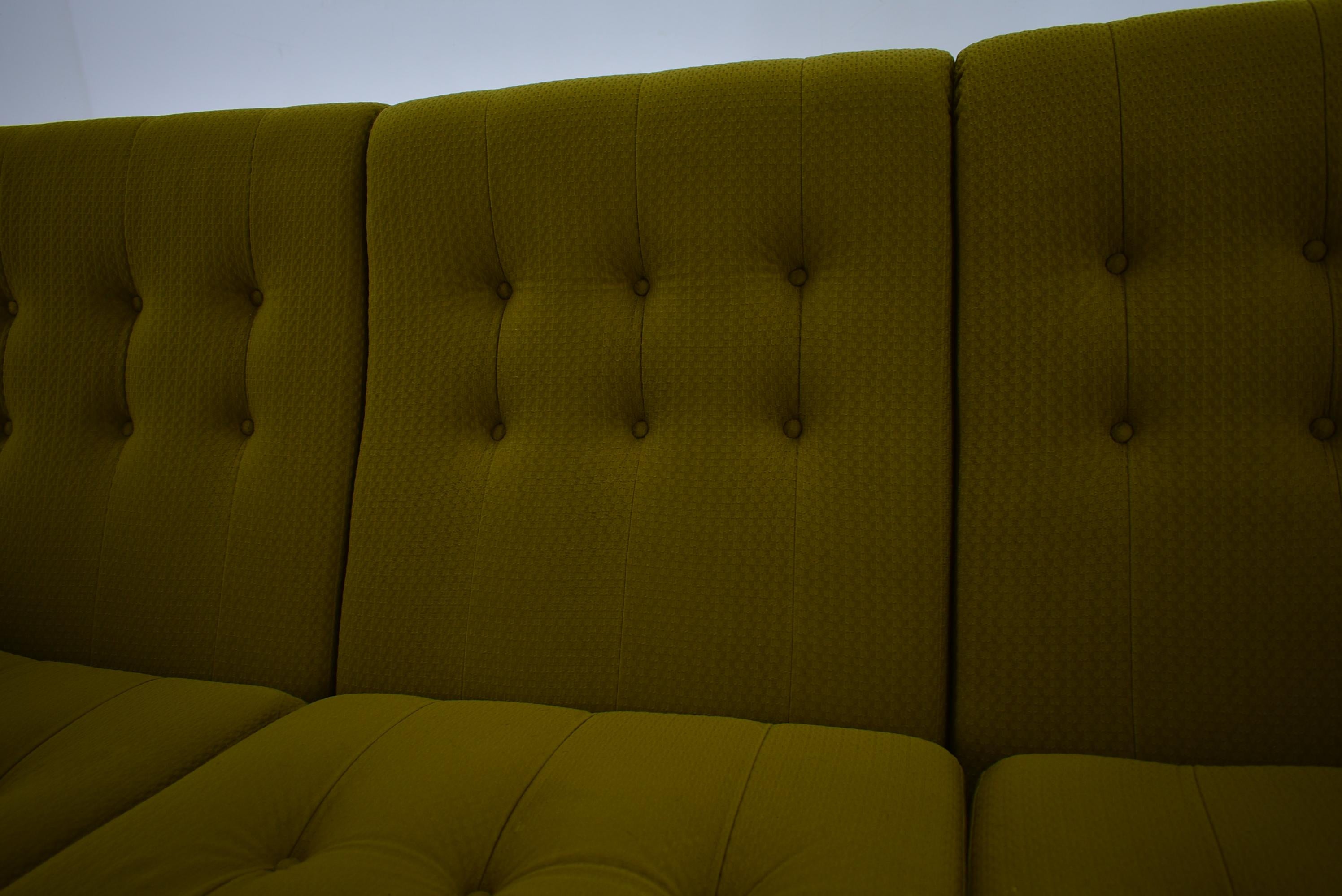 20th Century , Green  Atlantis Three seats Sofa, 1960s For Sale 12