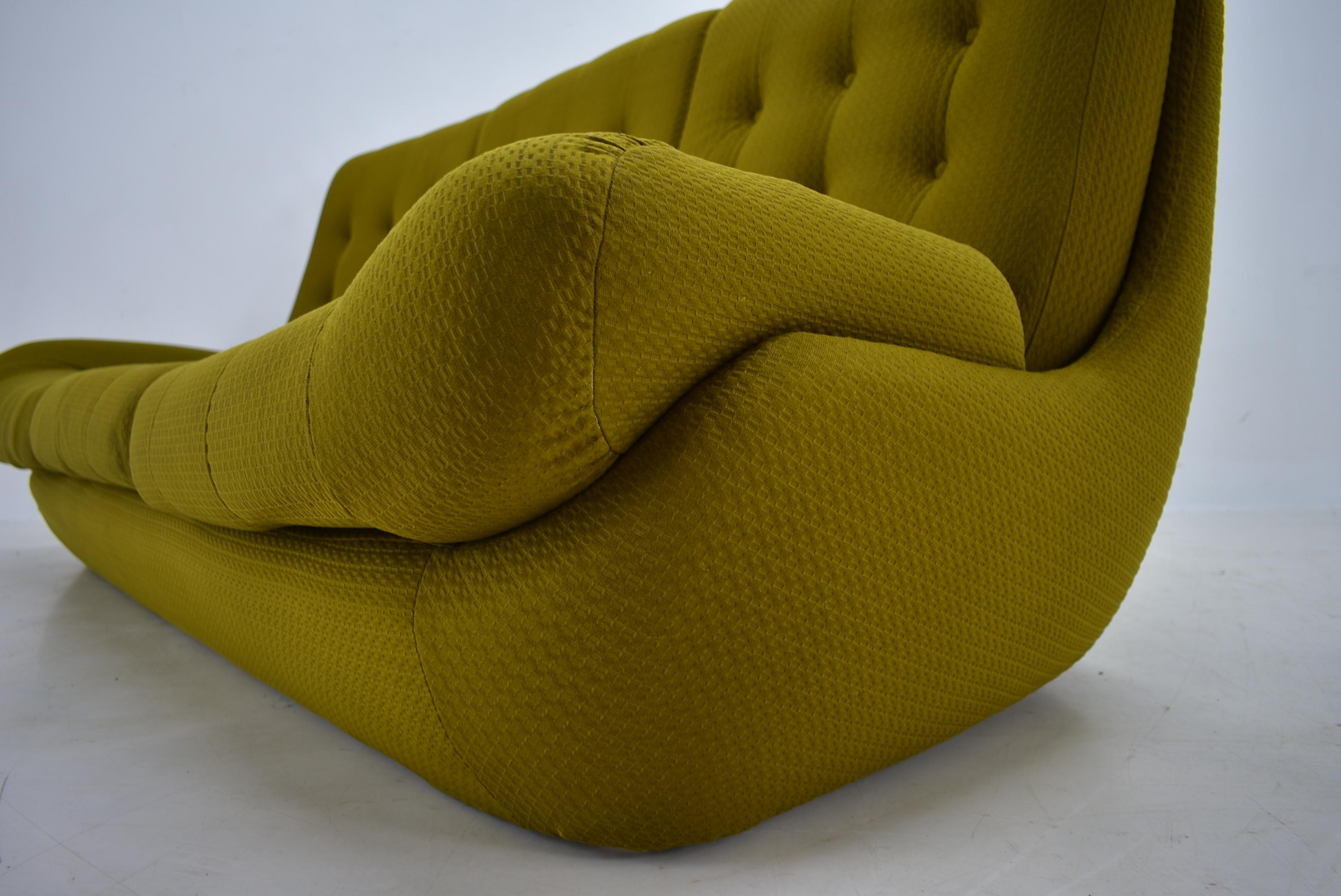 seats and sofas
