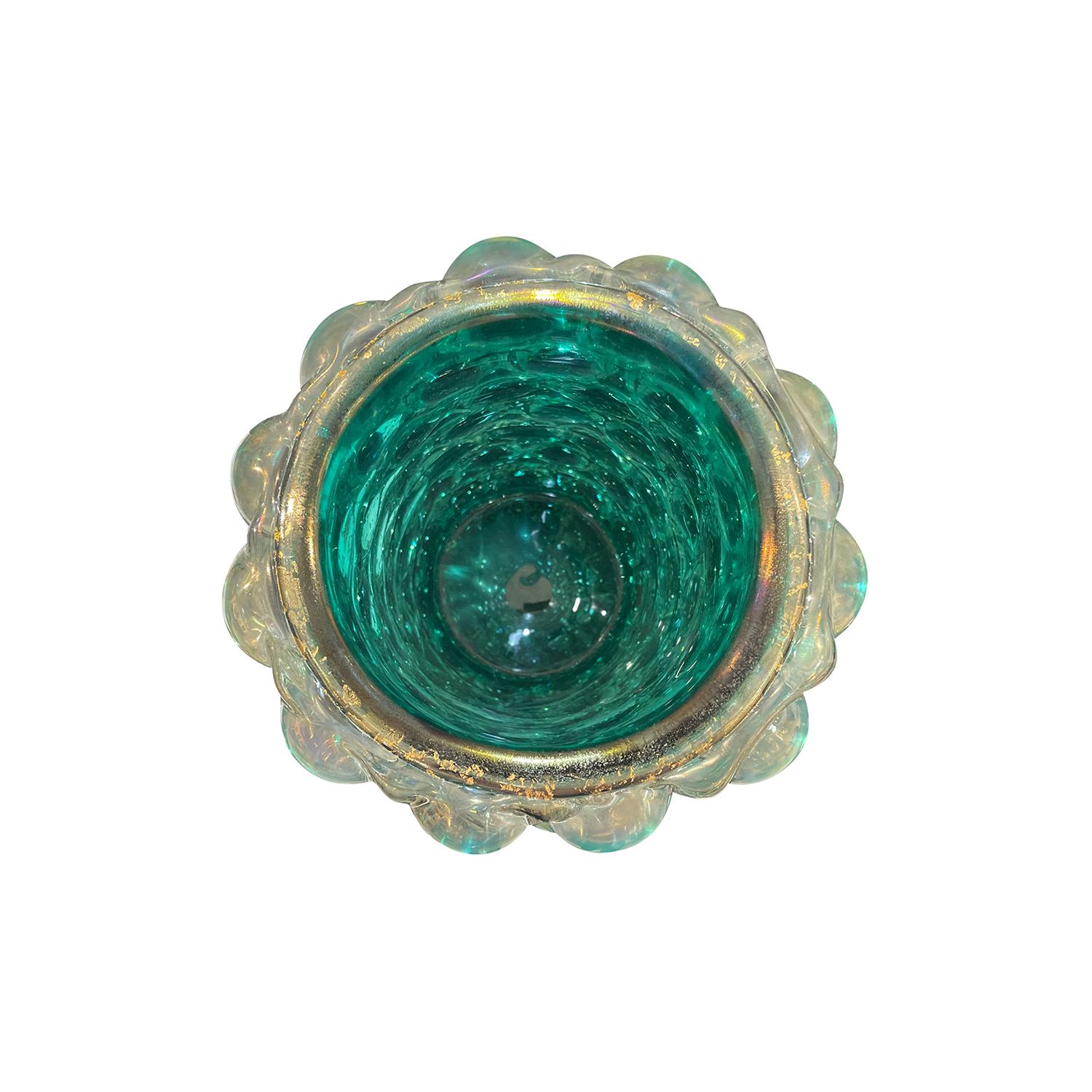Fait main Vase simple en verre de Murano vert italien du 20ème siècle par Ercole Barovier en vente