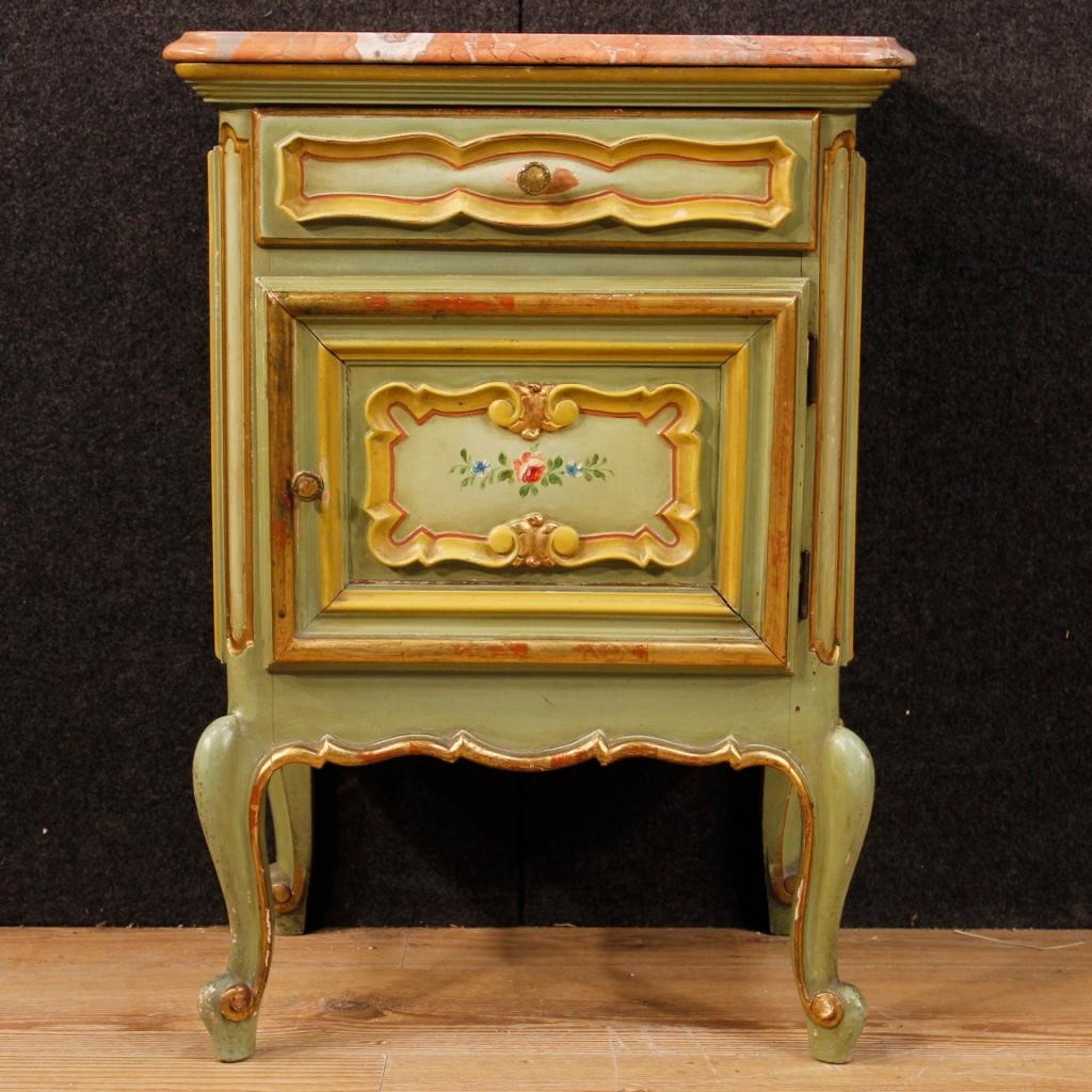 20th Century Green Painted and Giltwood with Marble-Top Italian Bedside Tables 1