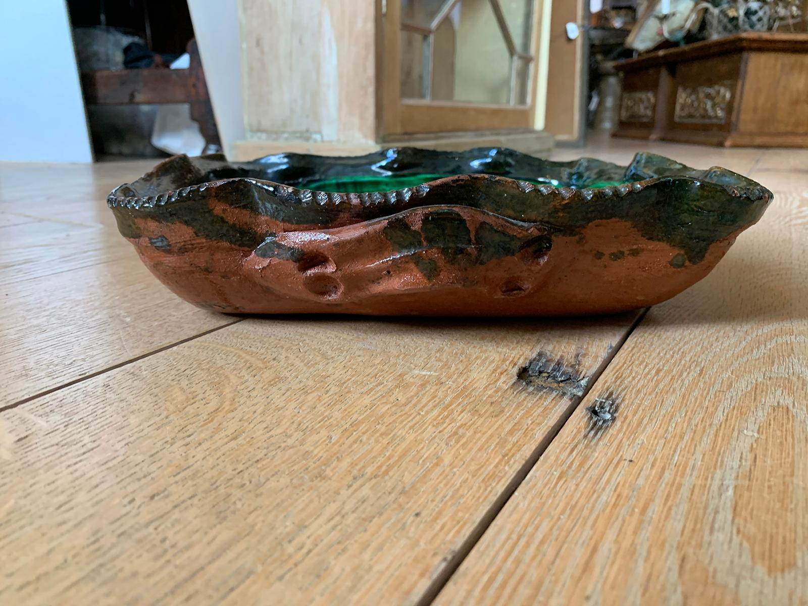 20th Century Green Painted Terracotta Bowl with Scalloped Edges and Swan Detail For Sale 9