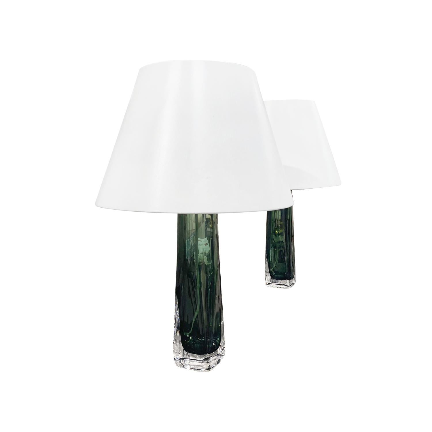 20th Century Green Swedish Pair of Large Orrefors Table Lights by Carl Fagerlund In Good Condition For Sale In West Palm Beach, FL