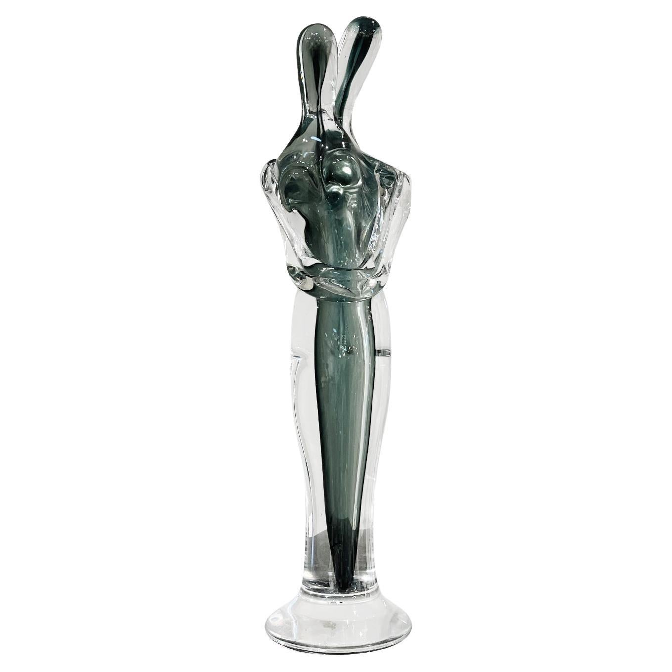 20th Century Green-White Italian Murano Glass Sculpture of a Hugging Couple For Sale