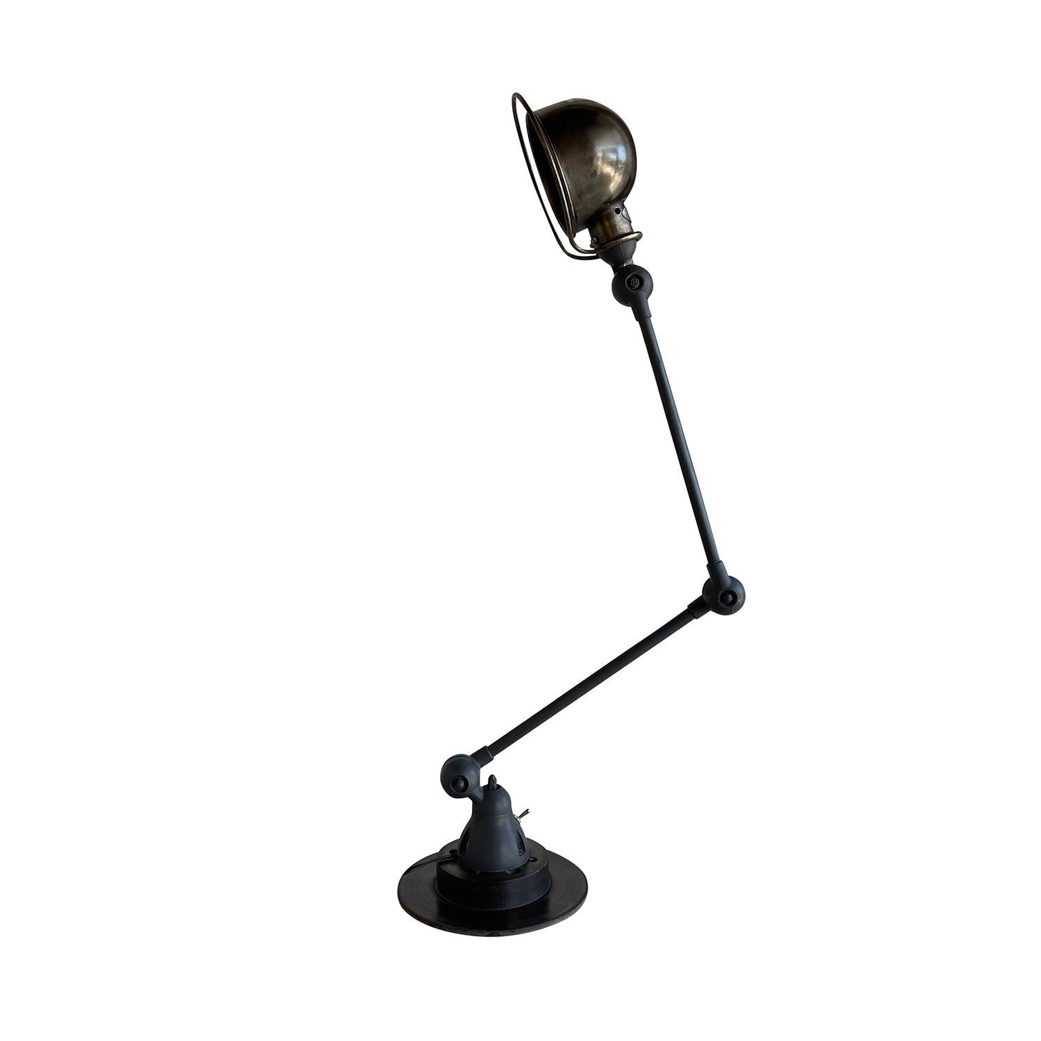 Mid-Century Modern Lampe de bureau en métal Jielde du 20e siècle, gris-noir, de Jean Louis Domecq en vente