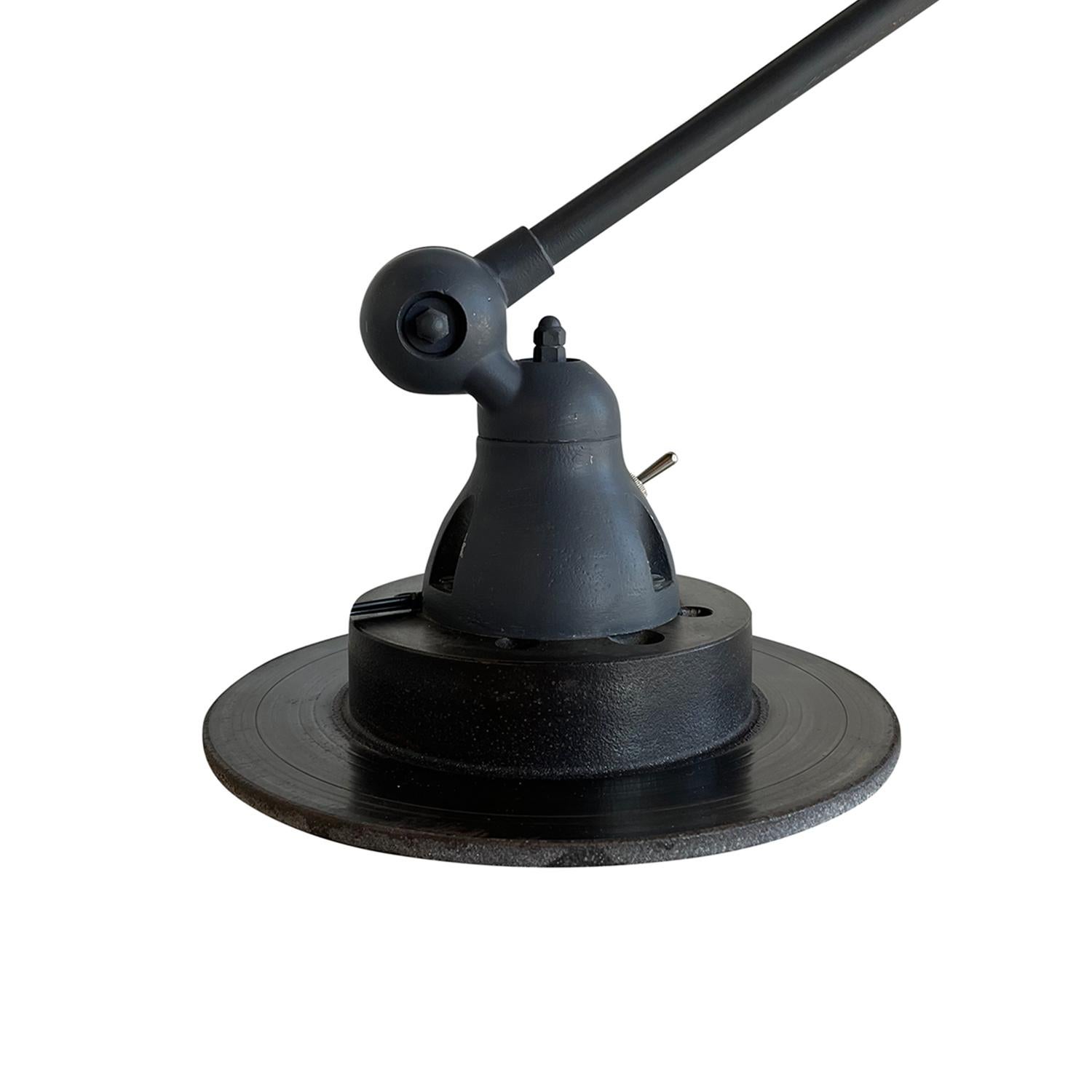 20th Century Grey-Black French Jielde Metal Desk Lamp by Jean Louis Domecq For Sale 1