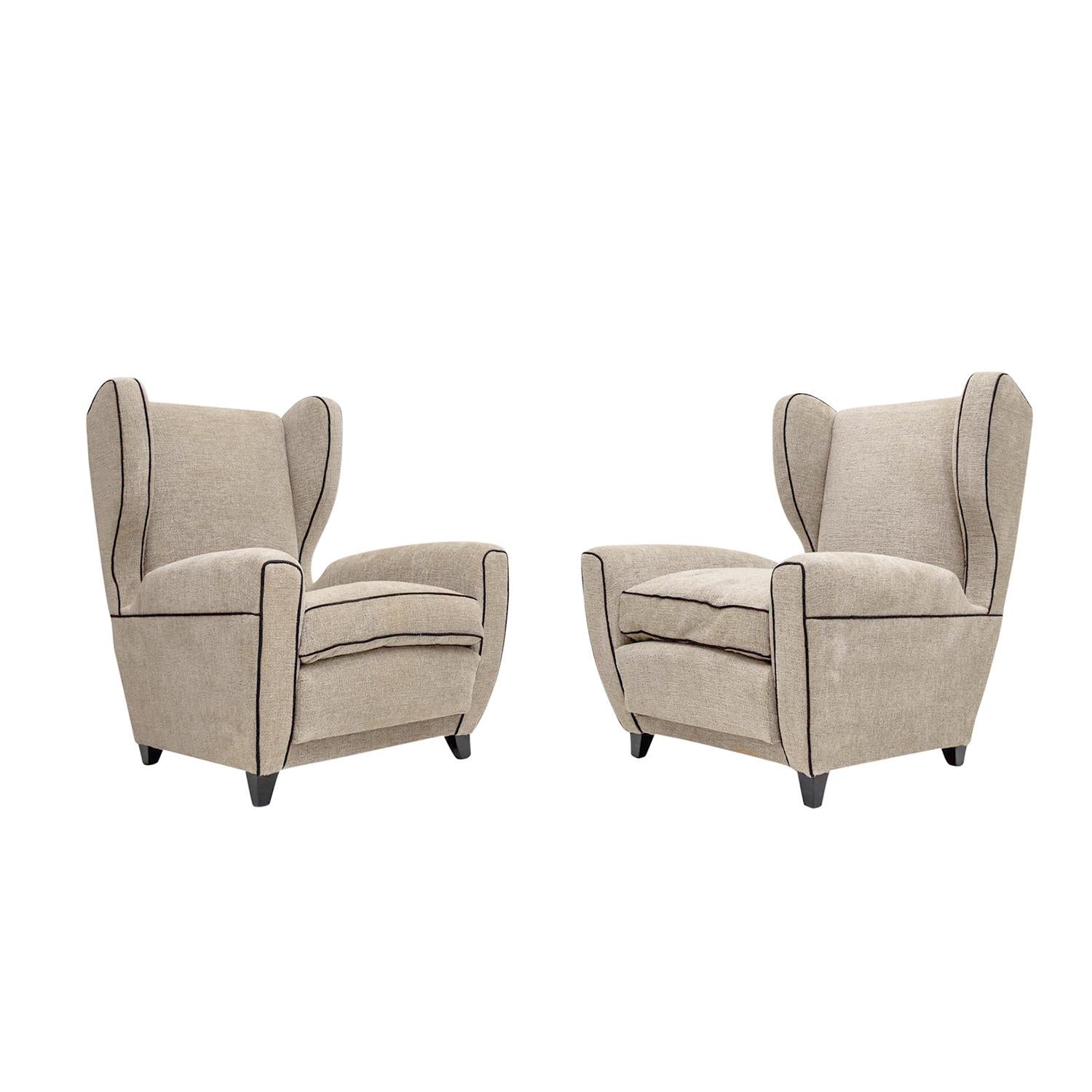 Mid-Century Modern 20th Century Grey Italian Pair of Lounge, Wingback Chairs by Melchiorre Bega For Sale