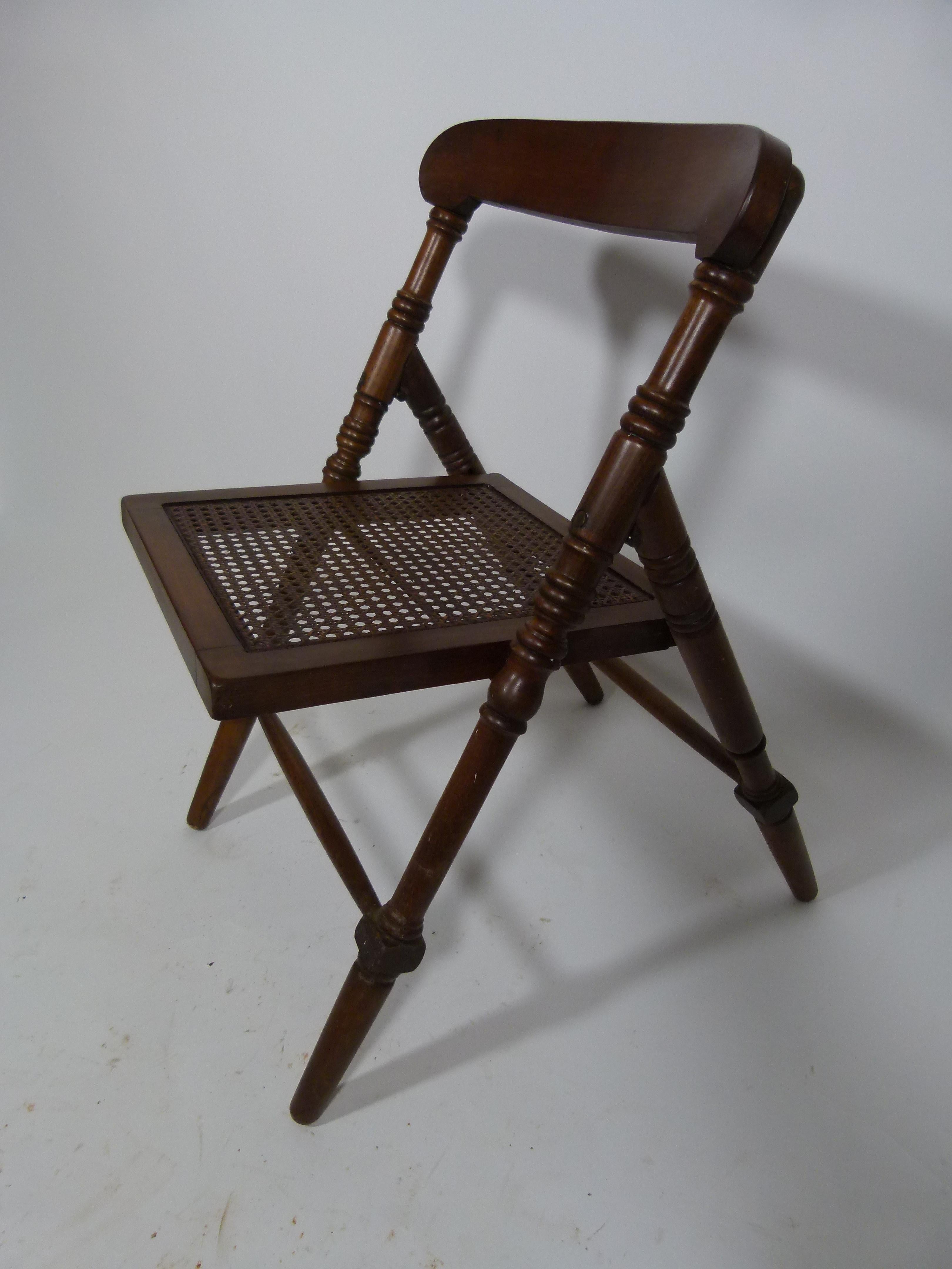 Art Nouveau 20th Century Gridded Seat Spanish Folding Chair