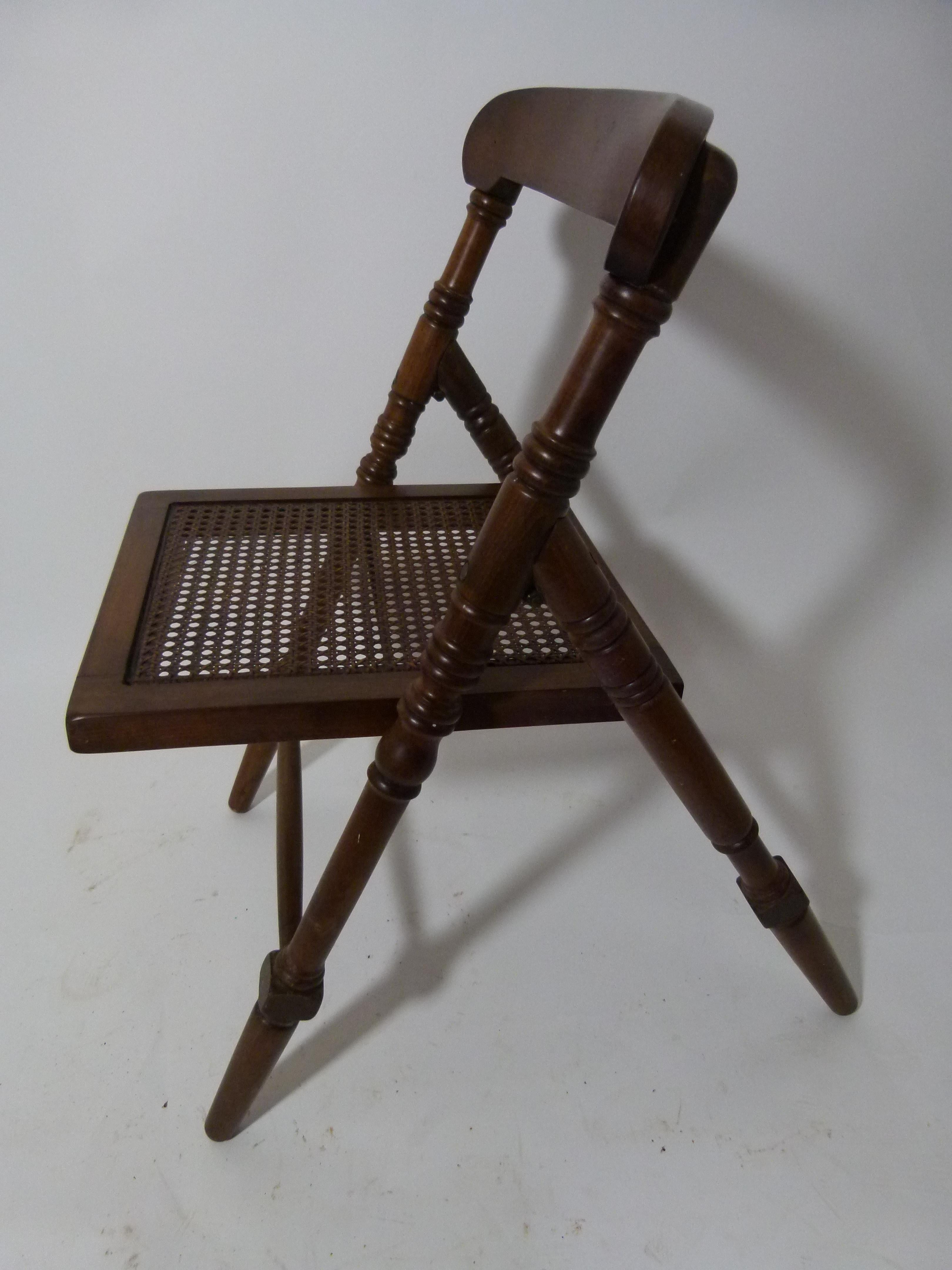 20th Century Gridded Seat Spanish Folding Chair In Good Condition In Vulpellac, Girona