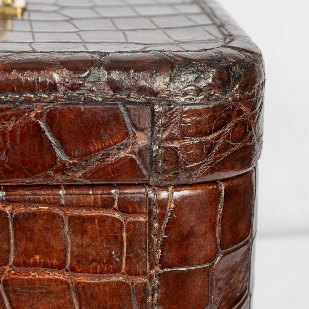 20th Century Gucci Crocodile Leather & Brass Overnight Travel Vanity Case c.1960 6