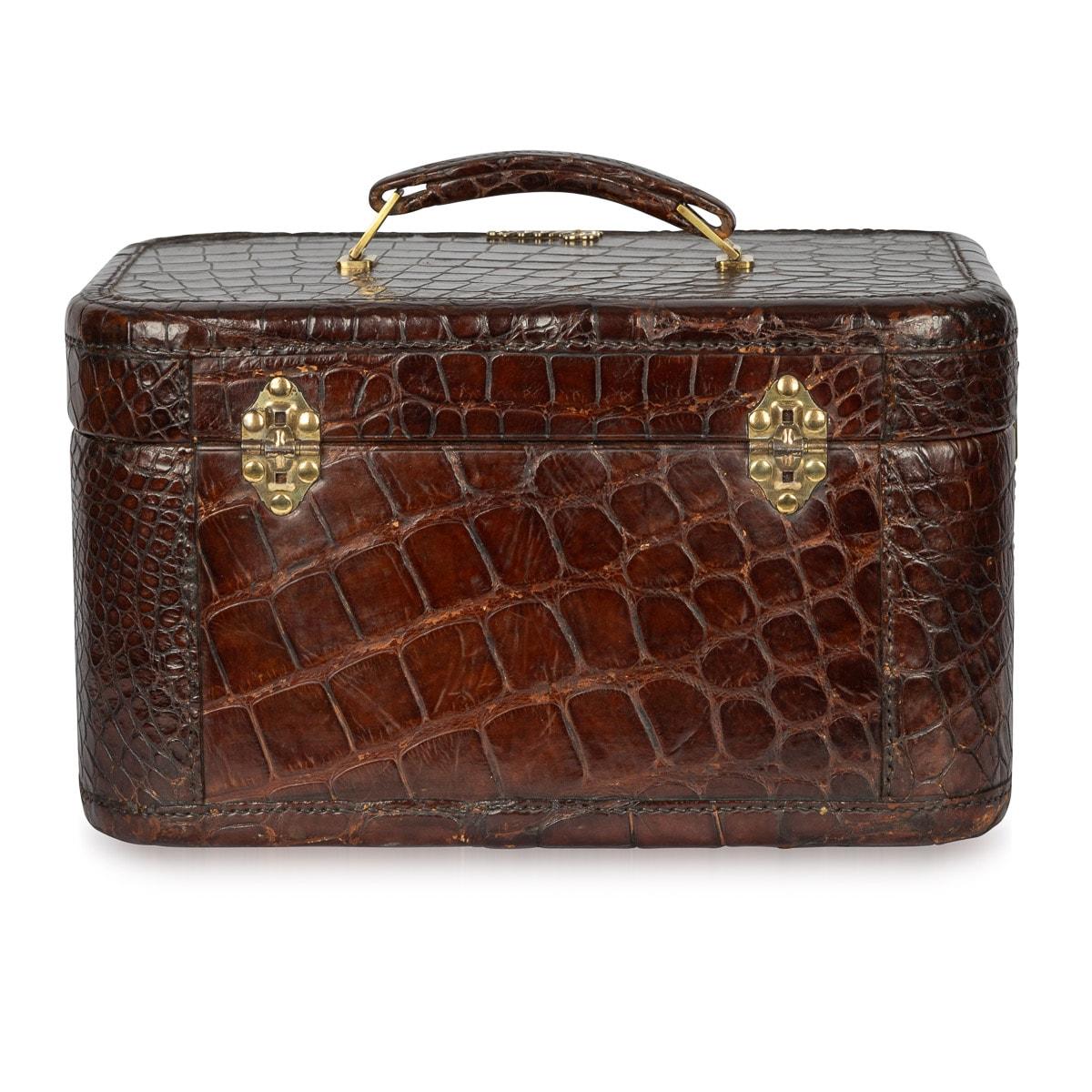 Italian 20th Century Gucci Crocodile Leather & Brass Overnight Travel Vanity Case c.1960 For Sale