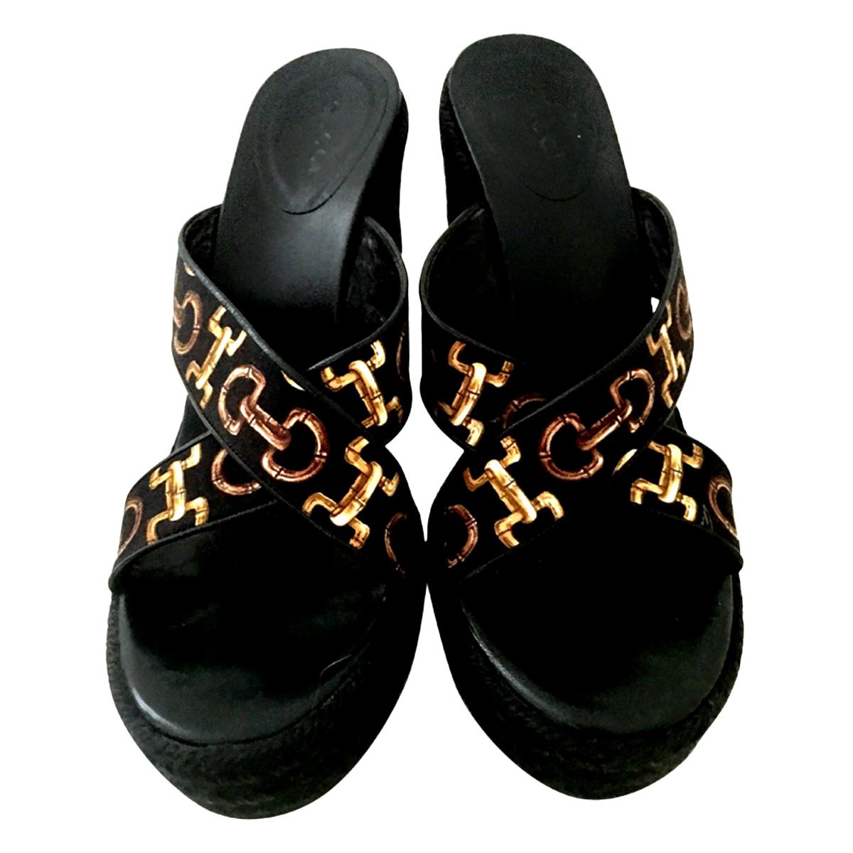 20th Century Gucci Silk Horsebit Raffia Wedge Platform Sandals For Sale