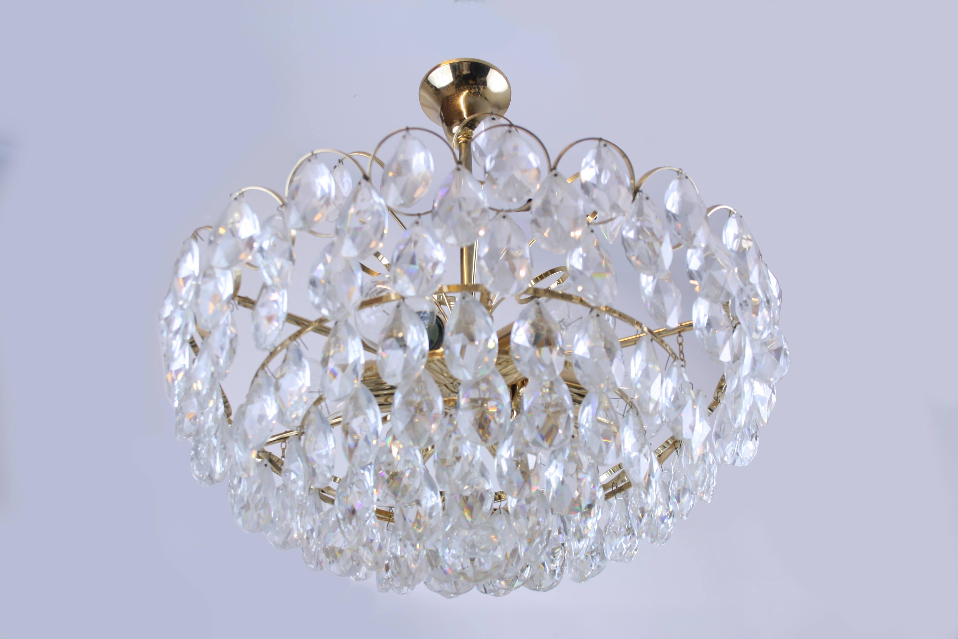 Beveled 20th Century Guilded Crystal Brass Chandelier by Palwa Large Pendant Lamp For Sale