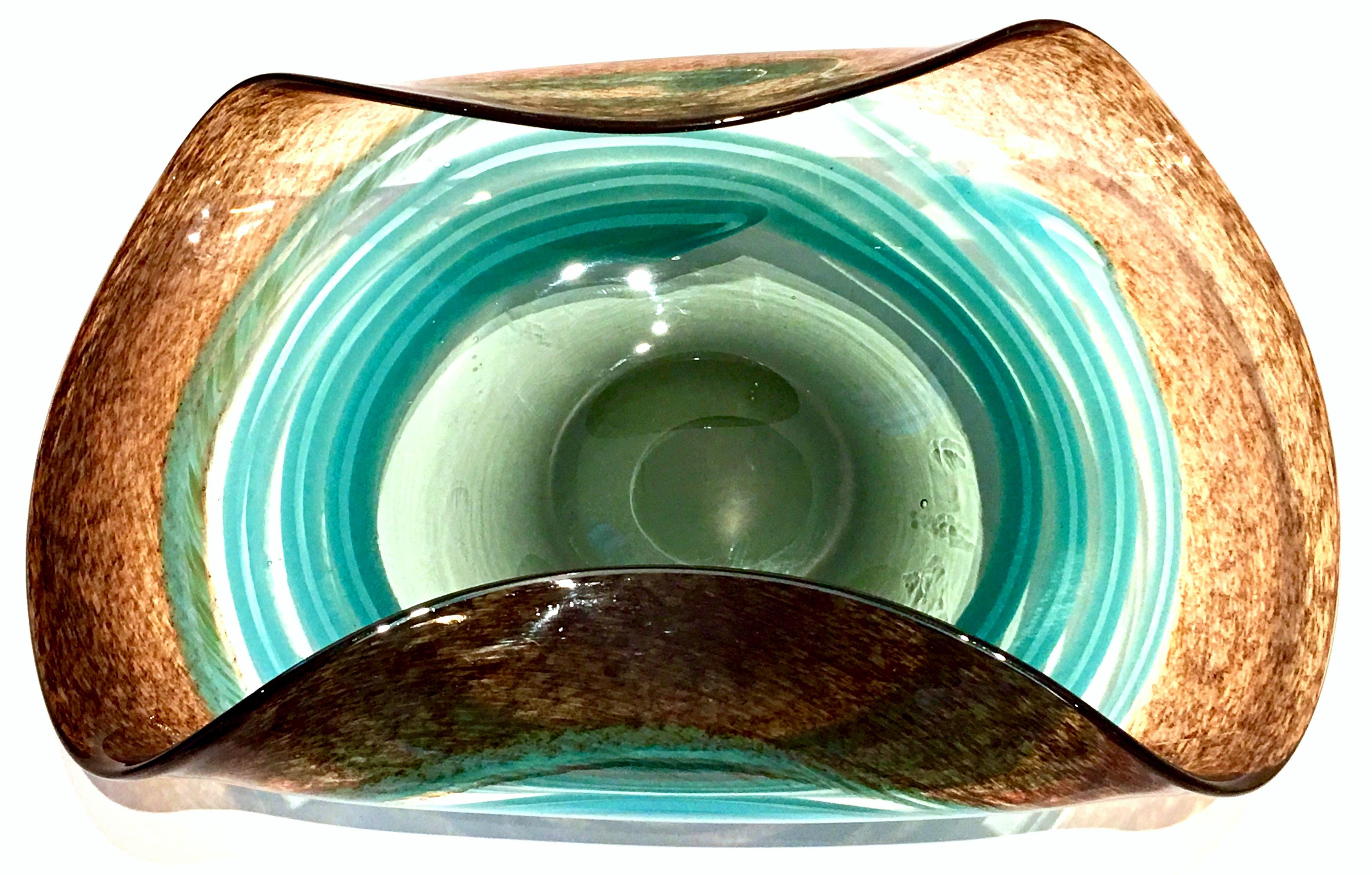 20th Century Hand Blown Murano Style Glass Pinwheel Envelope Center Bowl In Good Condition For Sale In West Palm Beach, FL