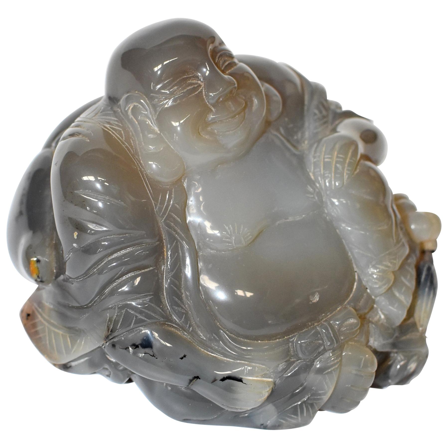 Handgeschnitzte „Happy Buddha“-Skulptur aus Achat aus dem 20. Jahrhundert, 3,2 lb