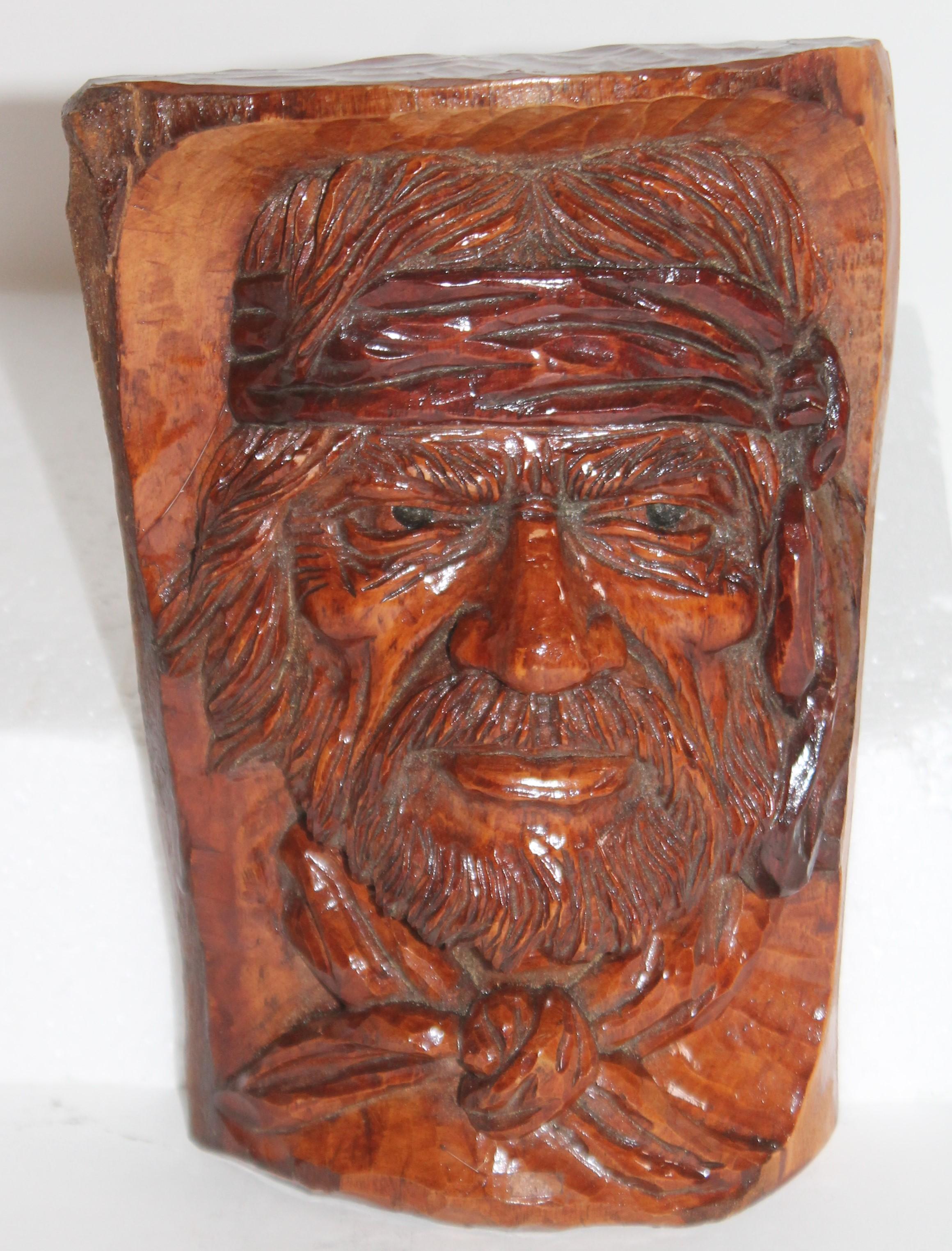 American 20th Century Hand Carved Wood Folk Art Carvings / Bookends For Sale