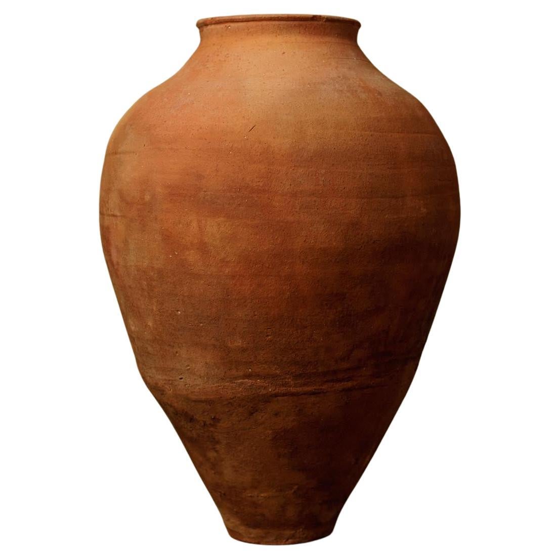 Anfora in terracotta lavorata a mano del 20° secolo, vaso di Oliver anatolico