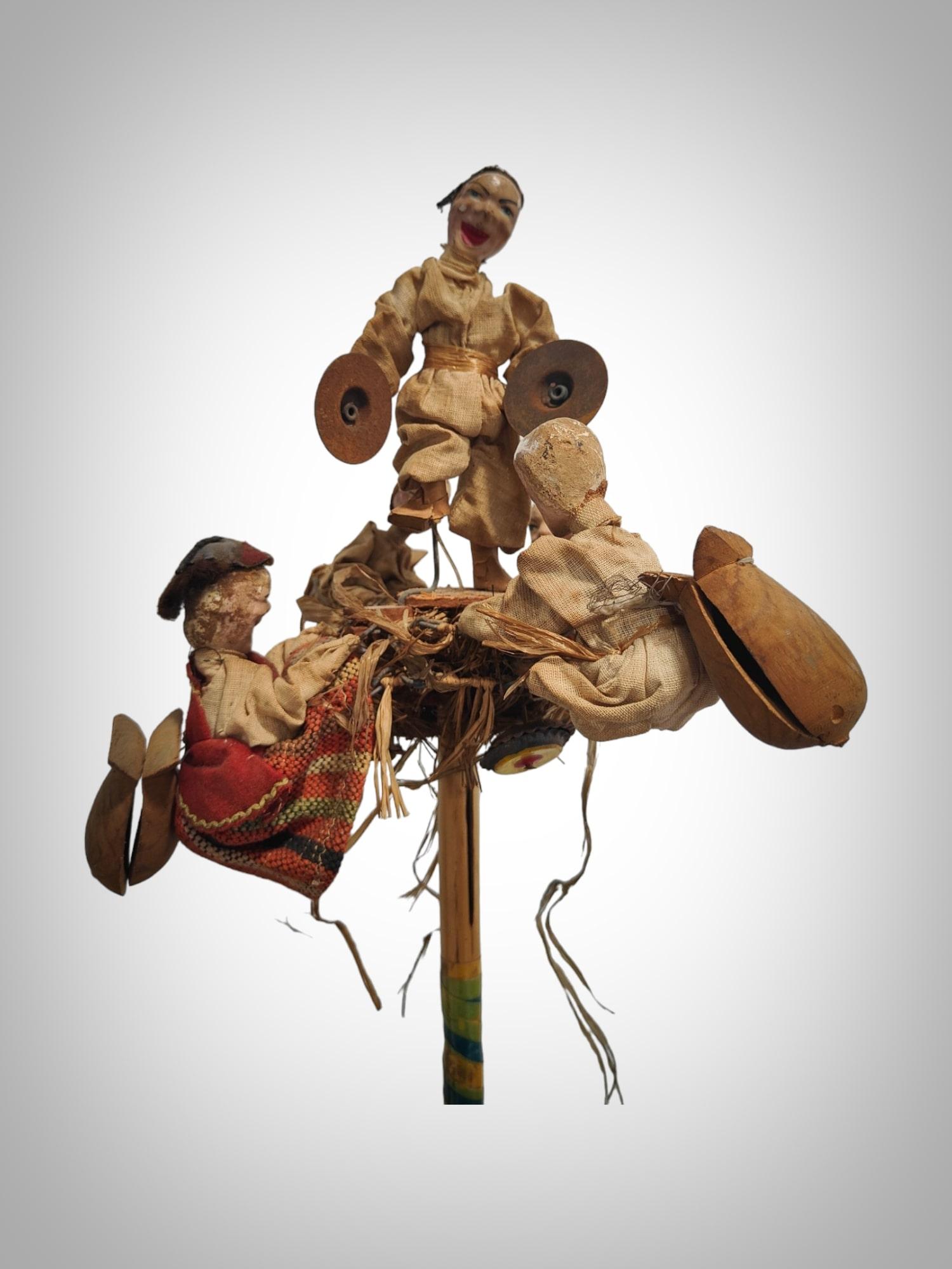 20th Century Hand-Cranked Automaton Toy For Sale 1