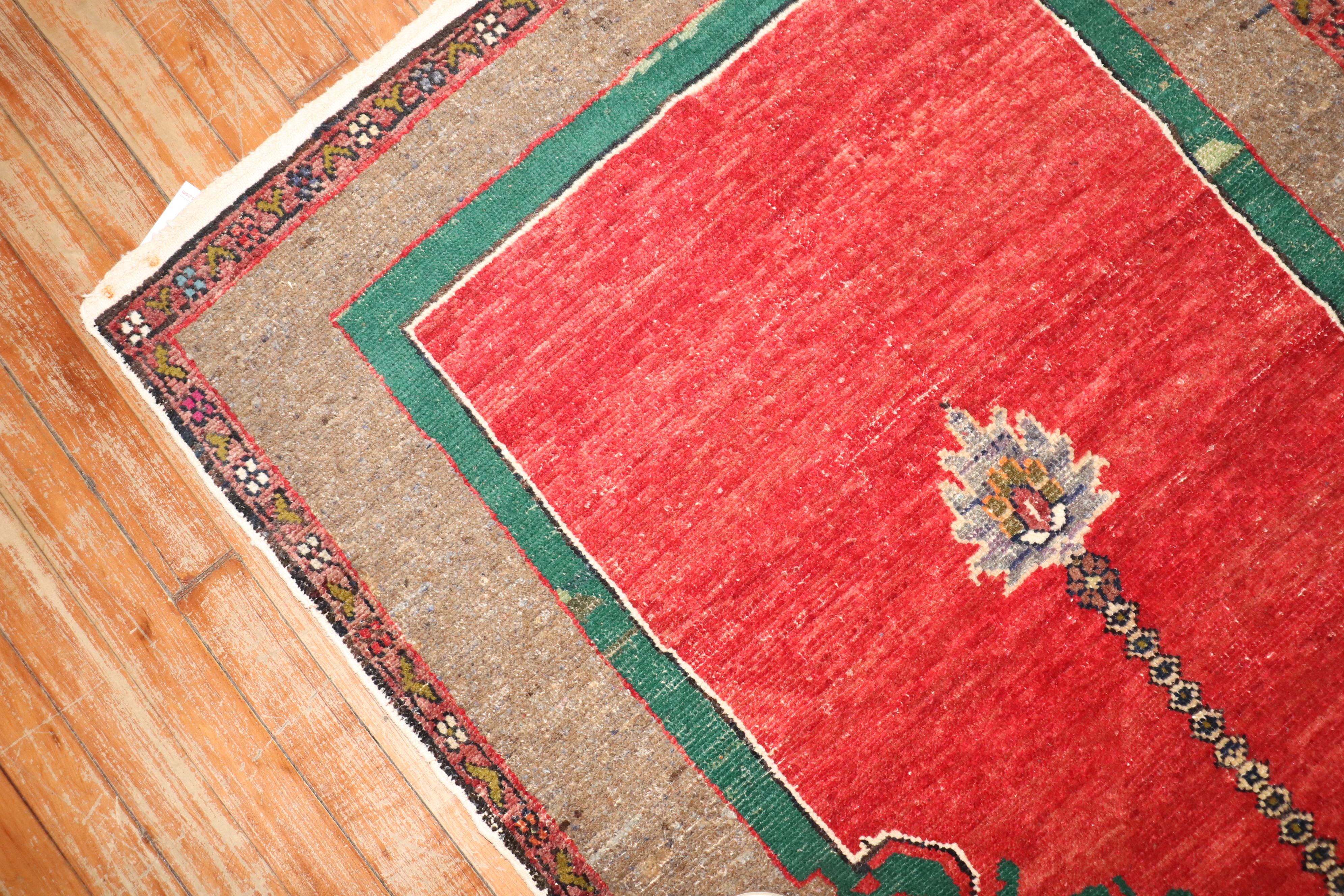 Zabihi Collection 20th Century Red Brown Green Turkish Anatolian Prayer Rug In Good Condition For Sale In New York, NY
