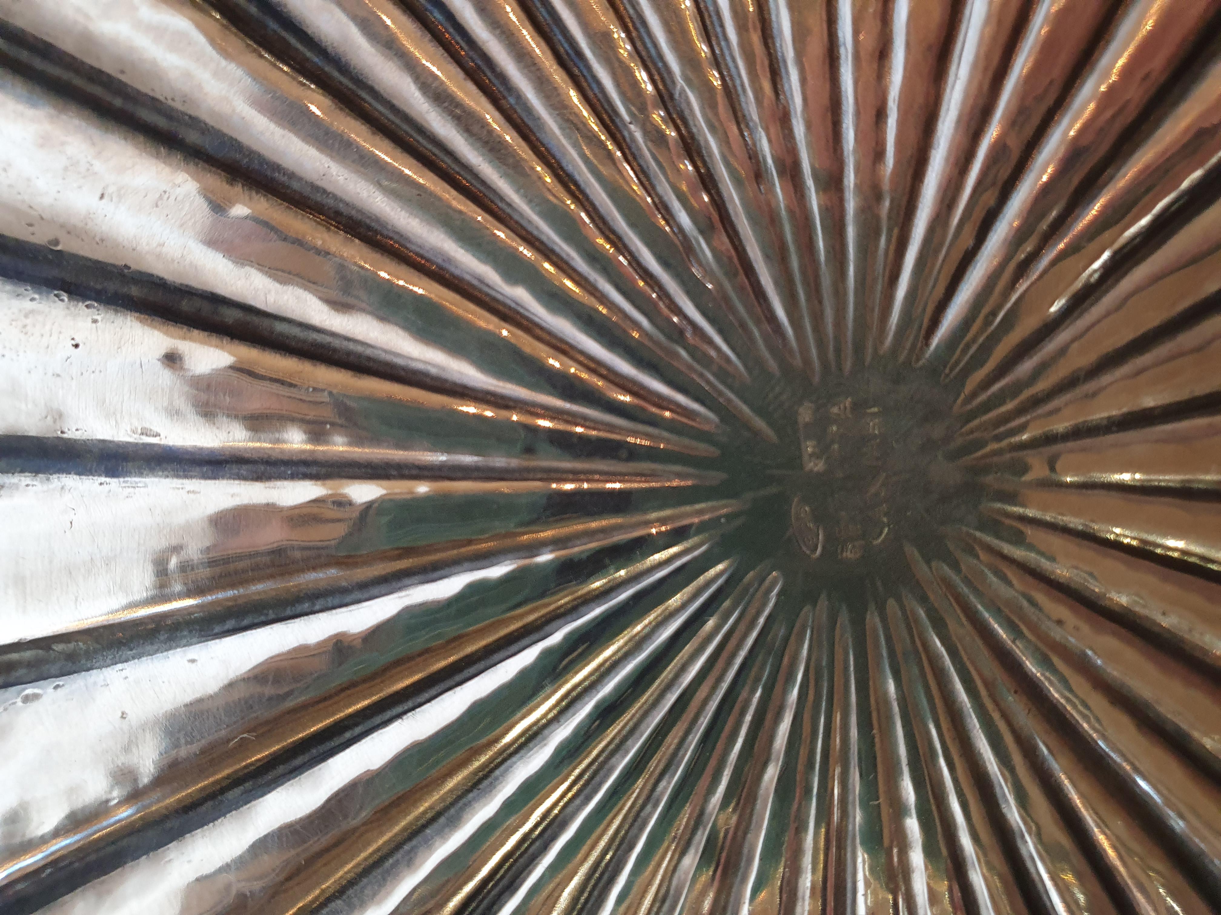 Ovale Schale aus handgefertigtem Sterlingsilber des 20. Jahrhunderts von Ilario Pradella, Italien, 1980 im Zustand „Hervorragend“ im Angebot in Cagliari, IT