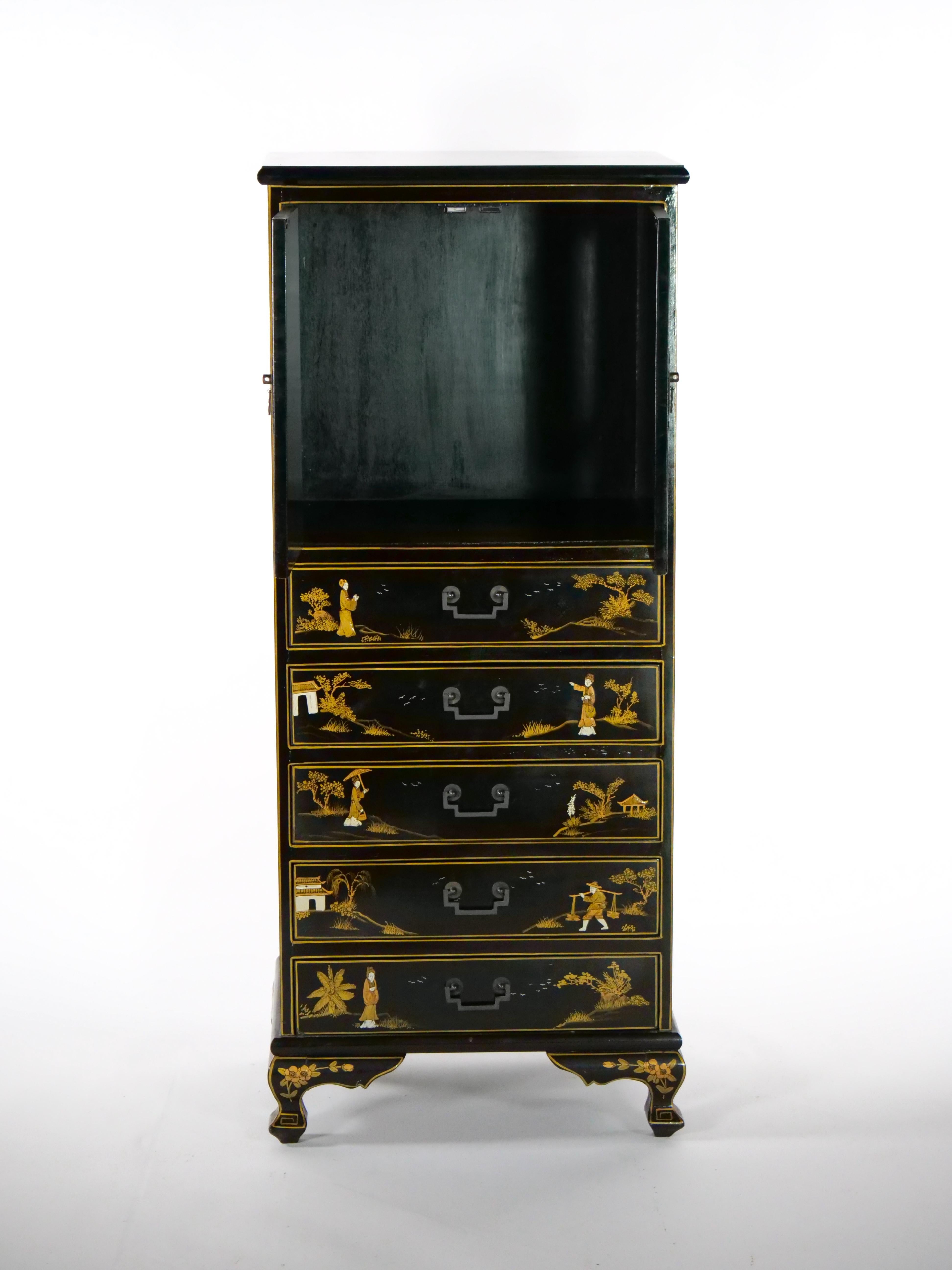 20th Century Hand Painted / Decorated Black Lacquer Dry Bar For Sale 8