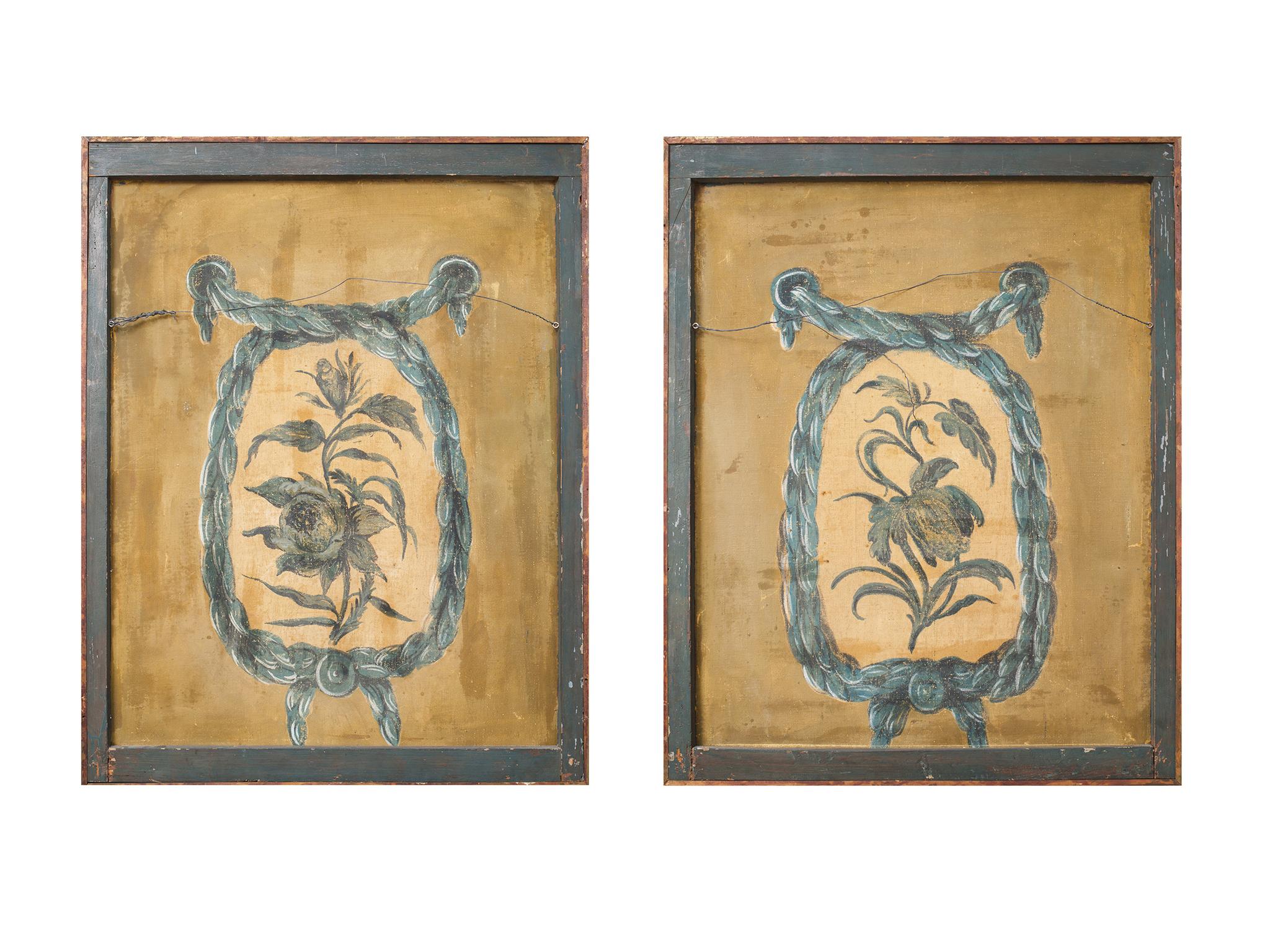 These decorative panels are oil on canvas and framed in a hand-painted gilt wood. What's unique about these panels is that they are double-sided. Both sides have been painted with floral motifs. The front of each panel depicts a lush flower in a