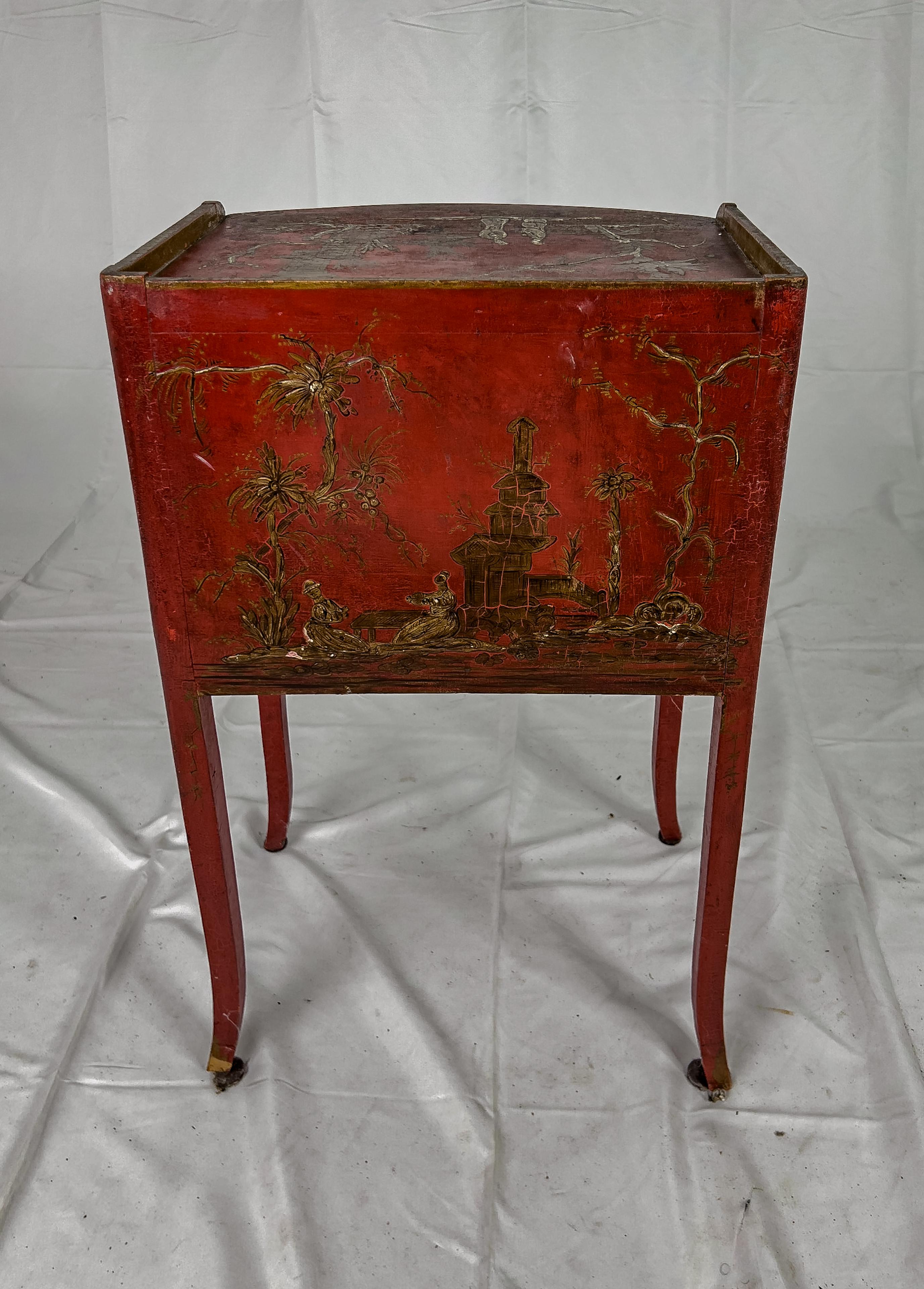 20th Century Hand Painted Red Chinoiserie Side Table In Good Condition In Houston, TX