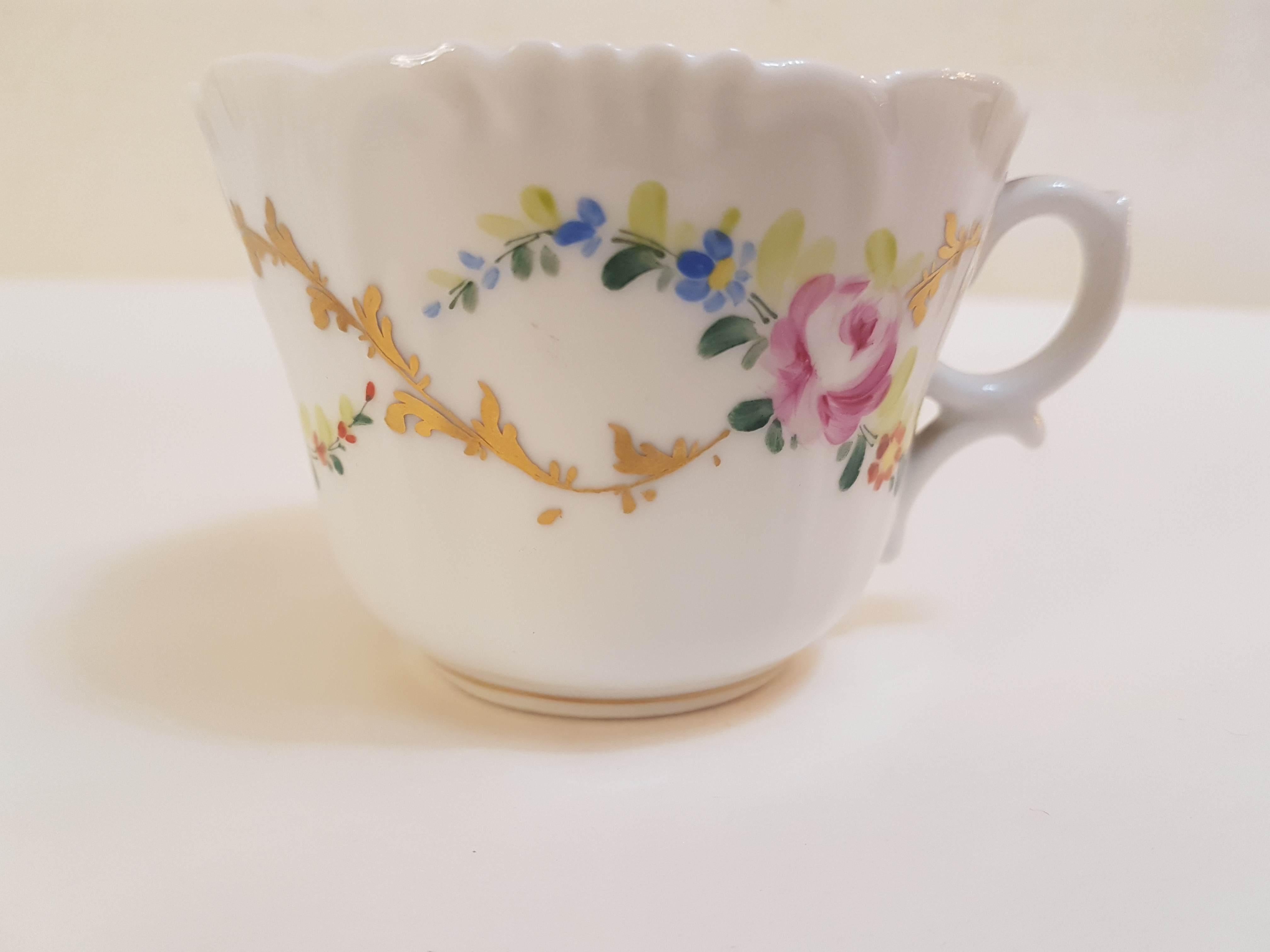 20th Century Hand-Painted Vista Alegre Porcelain Collectible Tea Cup and Saucer 1