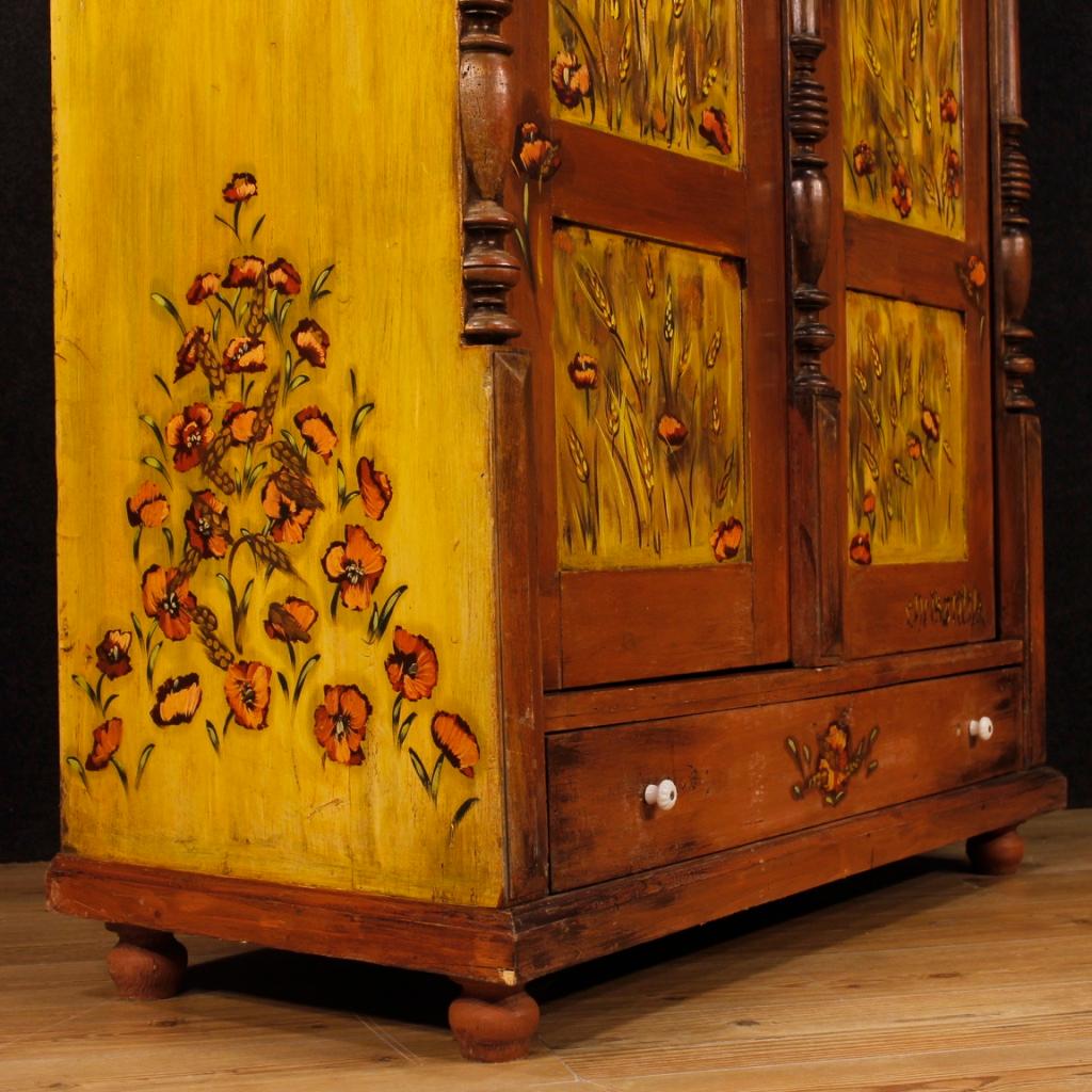 20th Century Hand Painted Wood East European Wardrobe, 1960 In Good Condition In Vicoforte, Piedmont