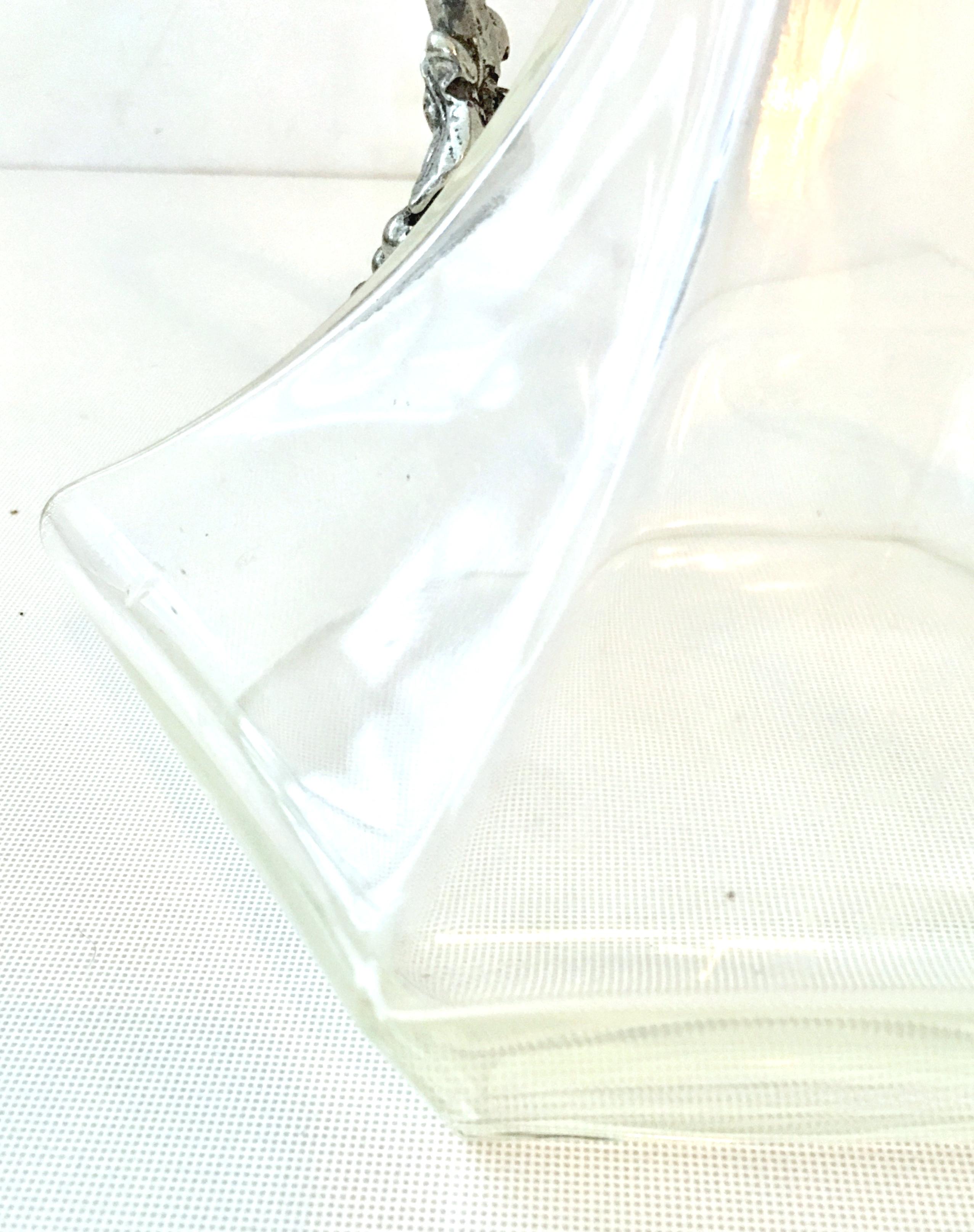 Carafe en verre soufflé à la bouche et en étain du 20e siècle par Jean Goardere Bon état - En vente à West Palm Beach, FL