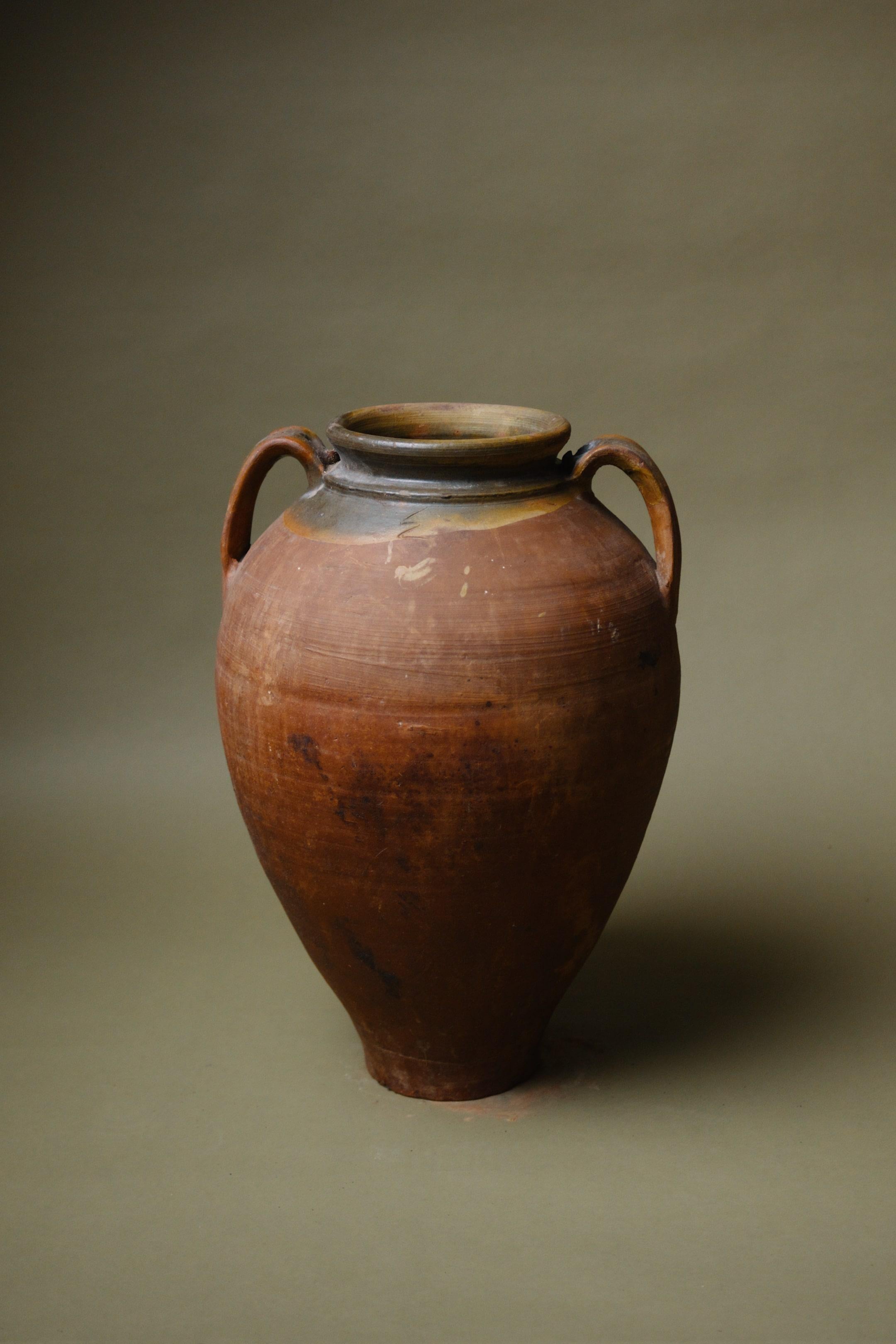 Turco Vaso in terracotta lavorato a mano del 20° secolo con ricca smaltatura in vendita