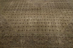 Tappeto in lana Tabriz marrone del 20° secolo, fatto a mano e con motivi floreali.