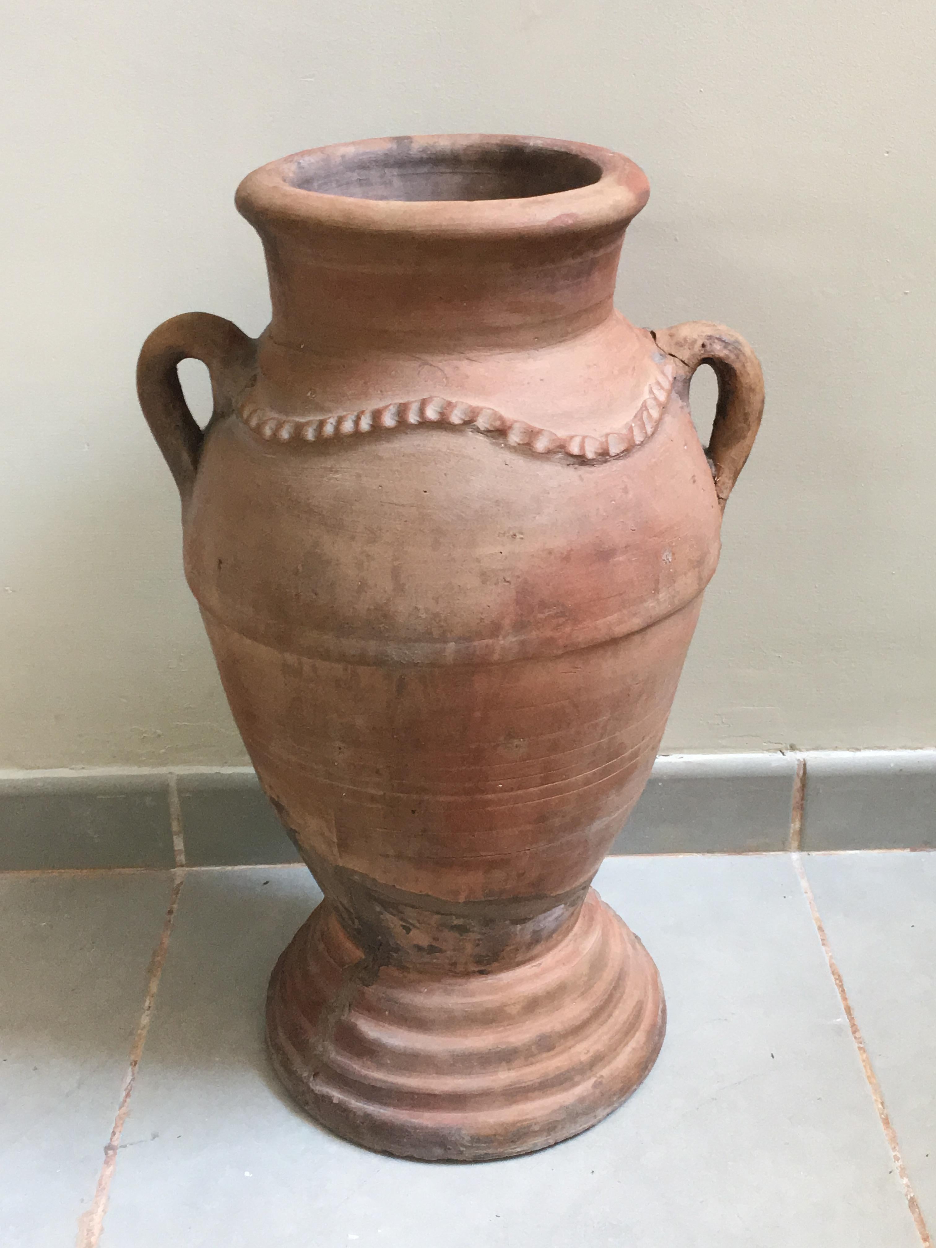 20th century handmade two handled vase, Spain
This impressive late 20th century terracotta water jar was found in Sevilla, Spain.
In excellent condition and great character, featuring the Classic 