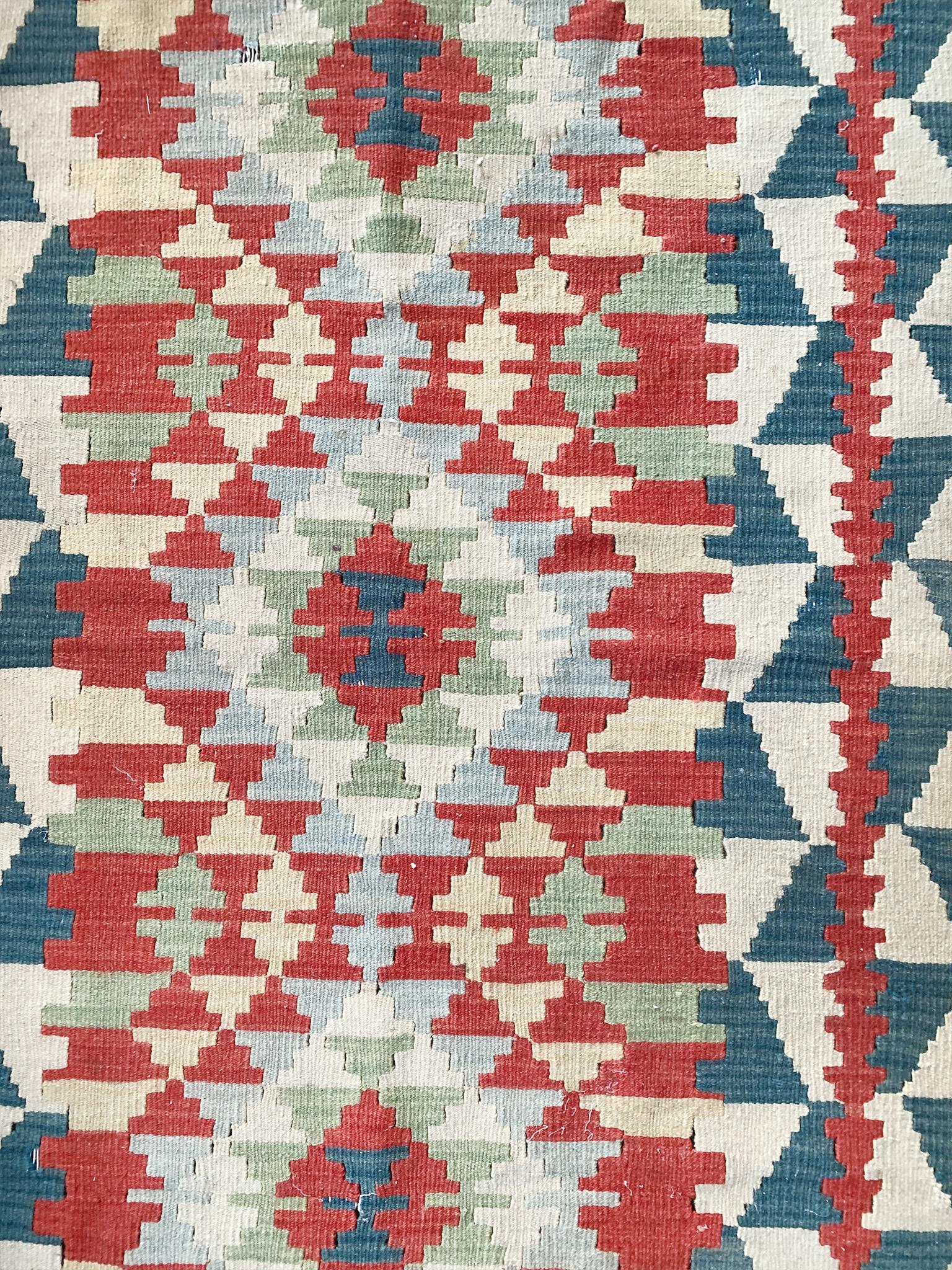 Wool 20th Century Handwoven Navajo Rug (69