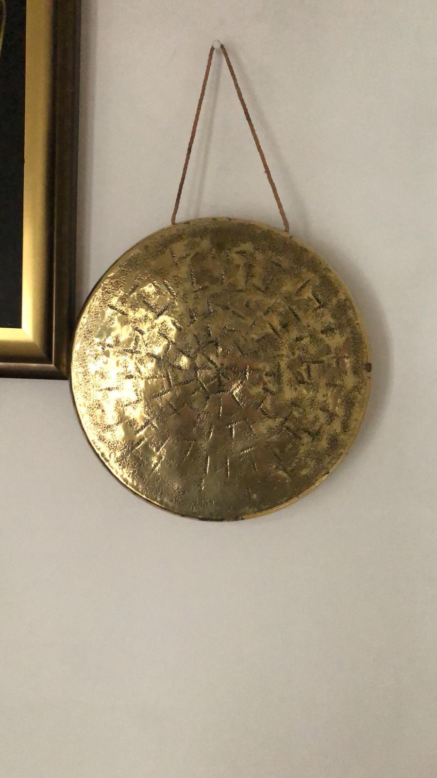 20th Century Hanging Oak and Brass Dinner Gong 10