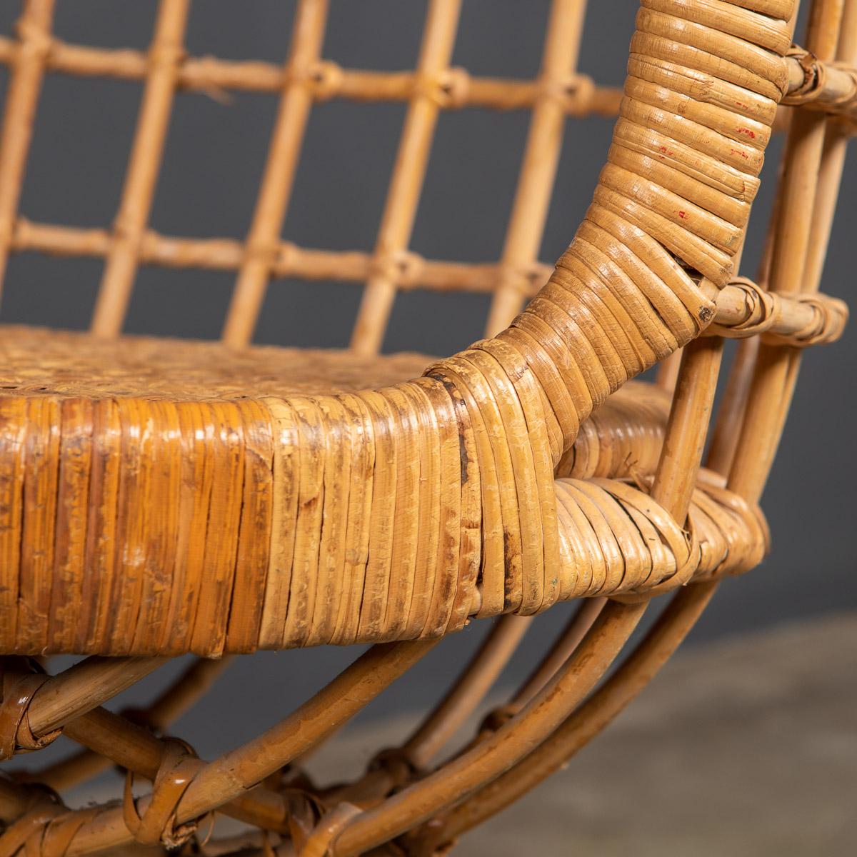 20th Century Hanging Wicker Woven Chair on Steel Frame, 1970s For Sale 10